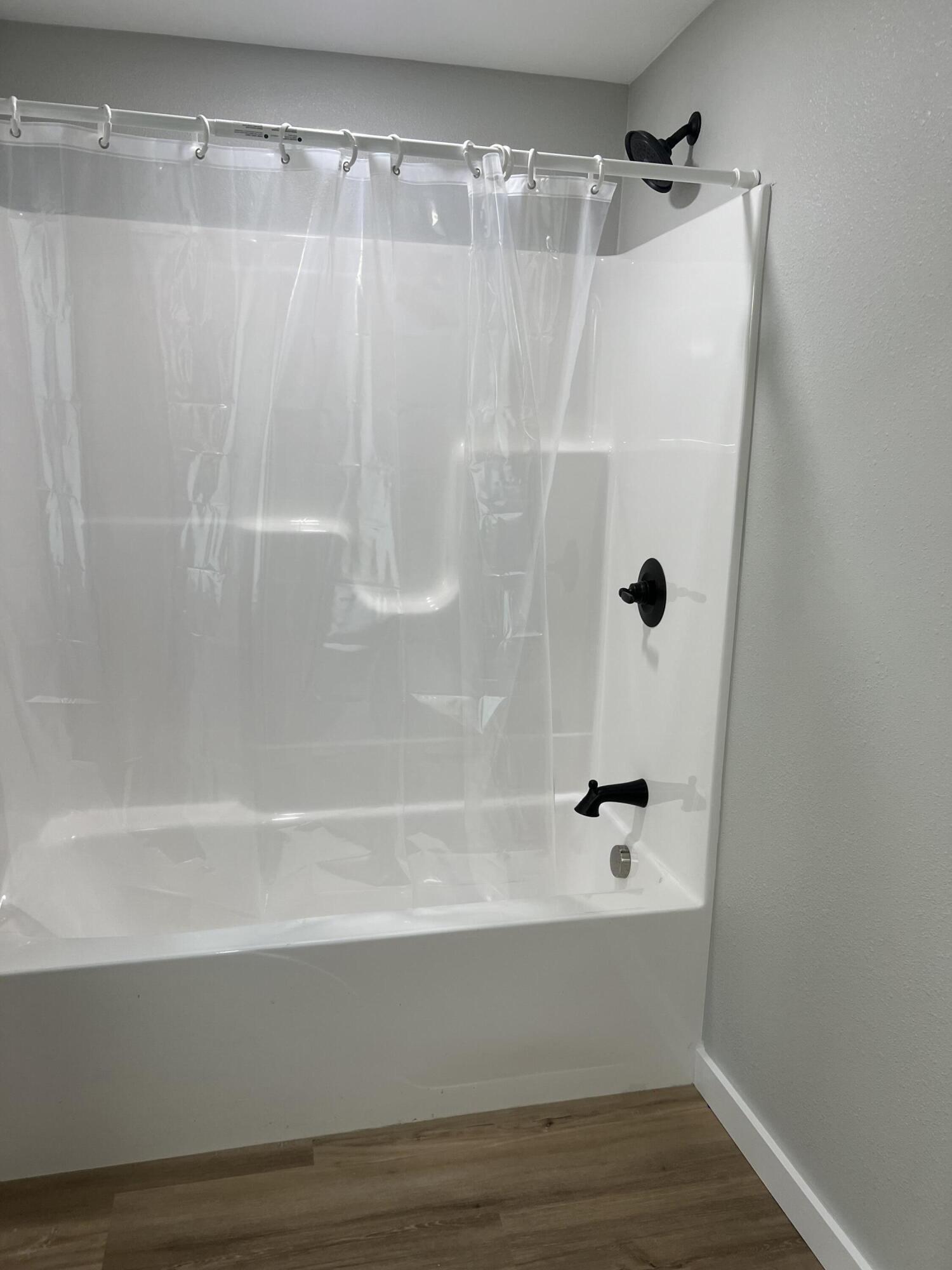 219 East State Street Property Photo 8
