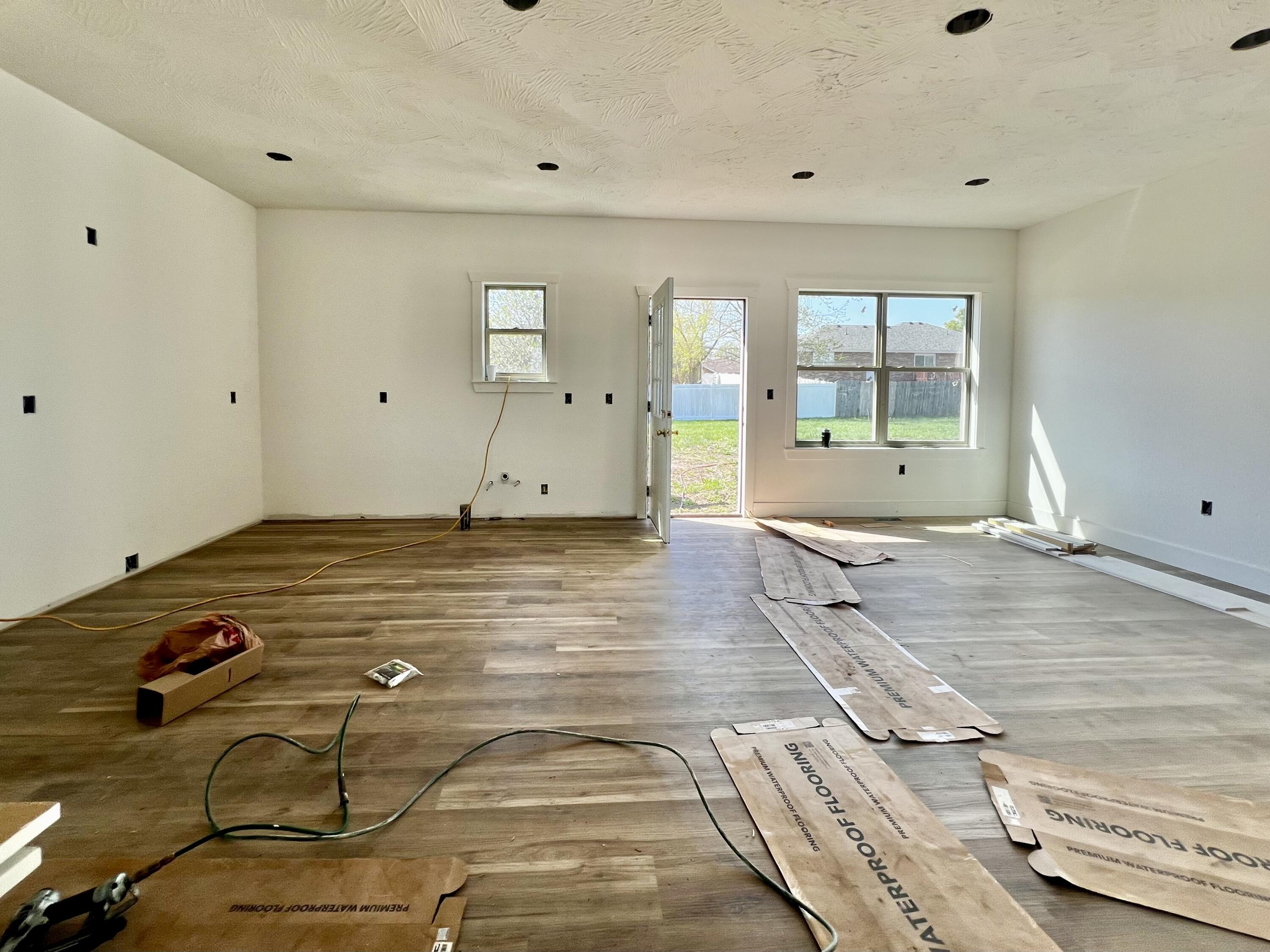 660 East Vivian Street Property Photo 3