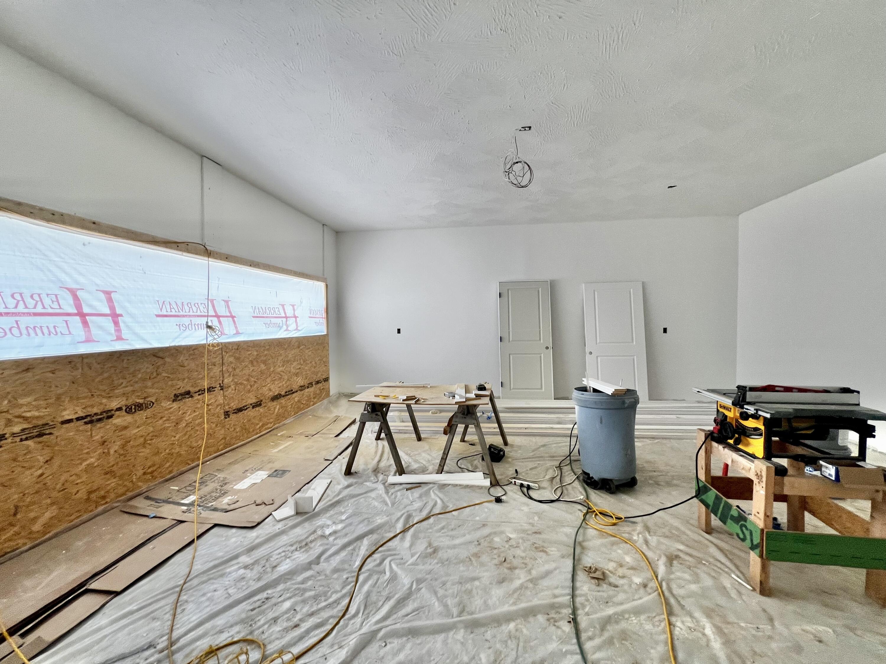 660 East Vivian Street Property Photo 16