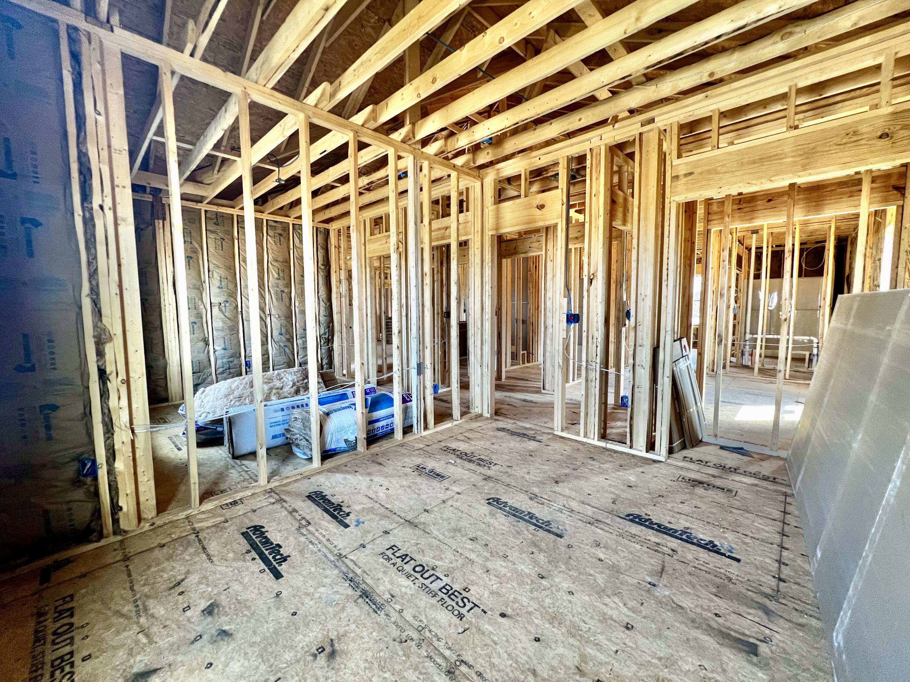 720 East Vivian Street Property Photo 5
