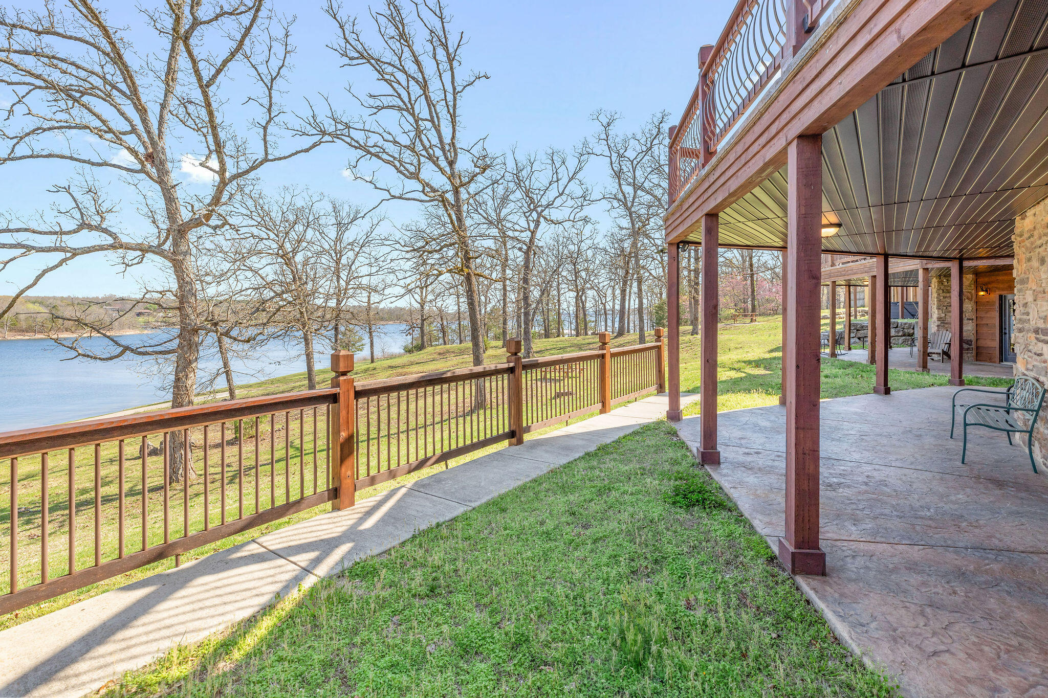 1318 Stormy Point Road Property Photo 2