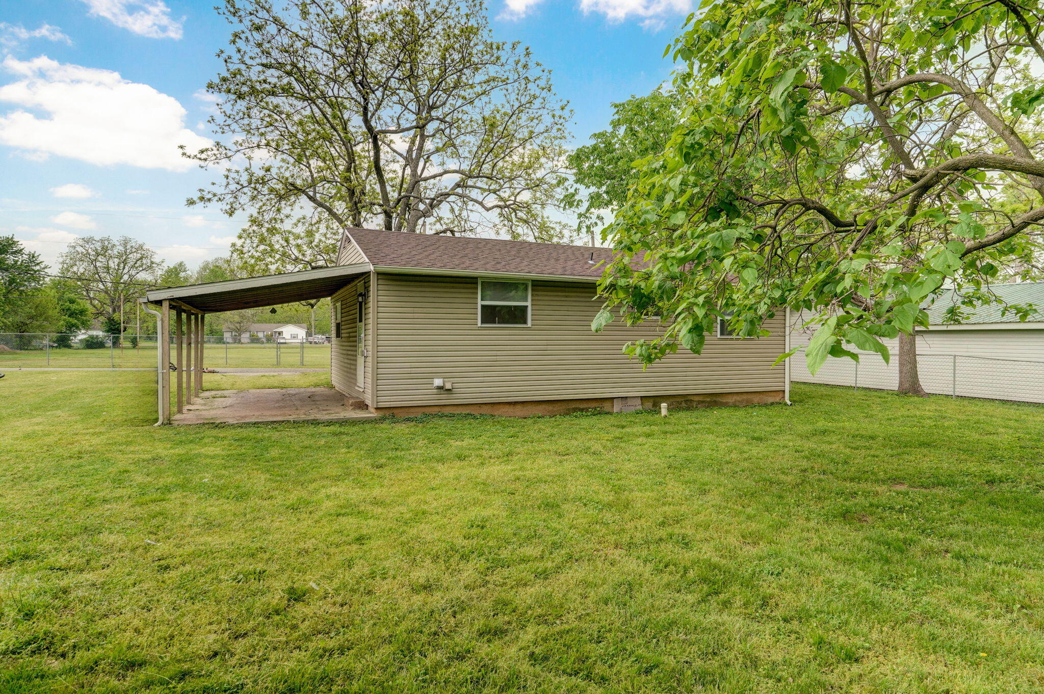 504 South Euclid Avenue Property Photo 4