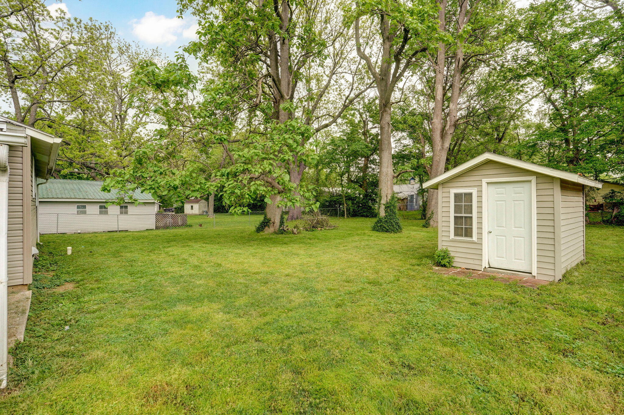504 South Euclid Avenue Property Photo 5