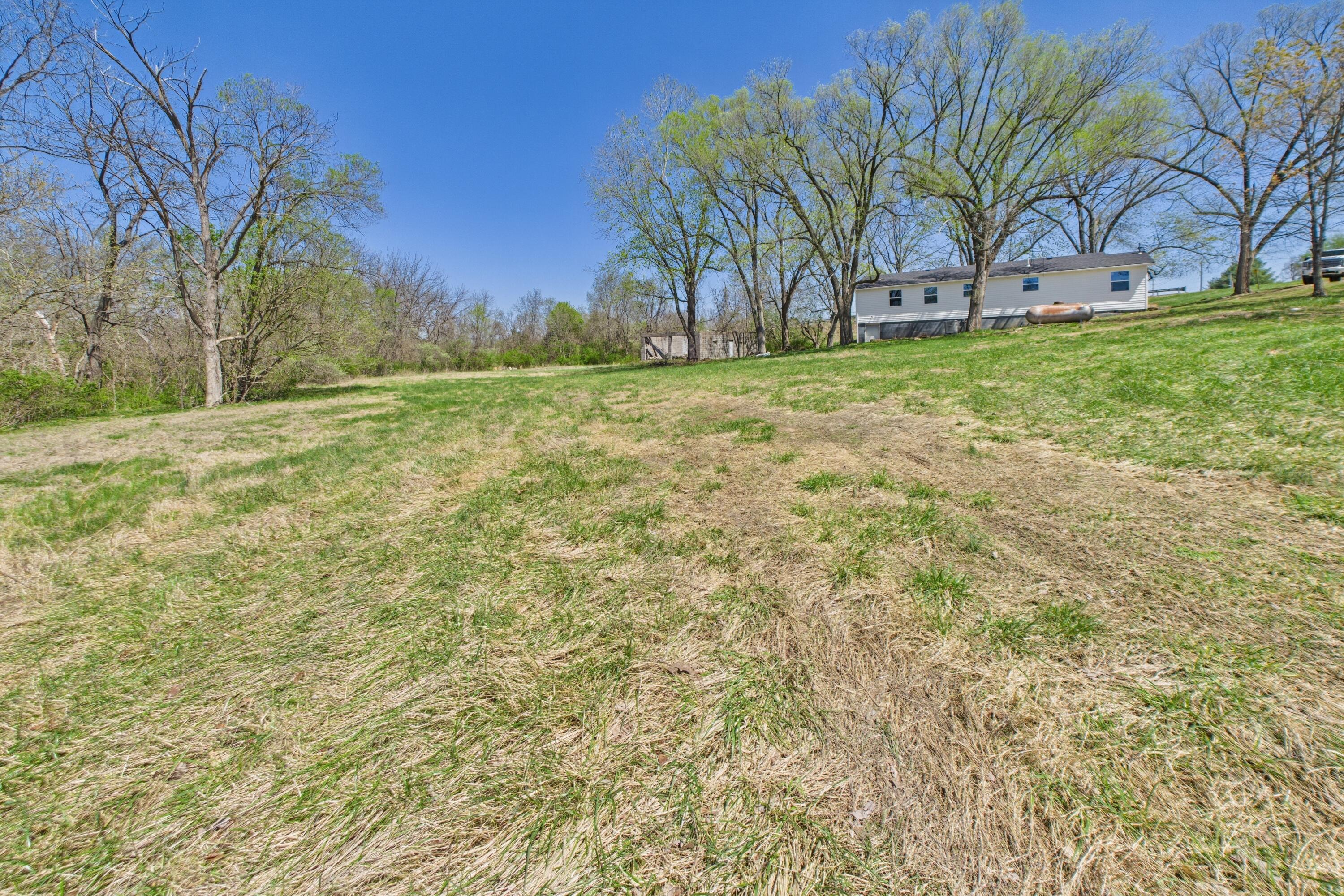 1102 Golf Course Rd Property Photo 13