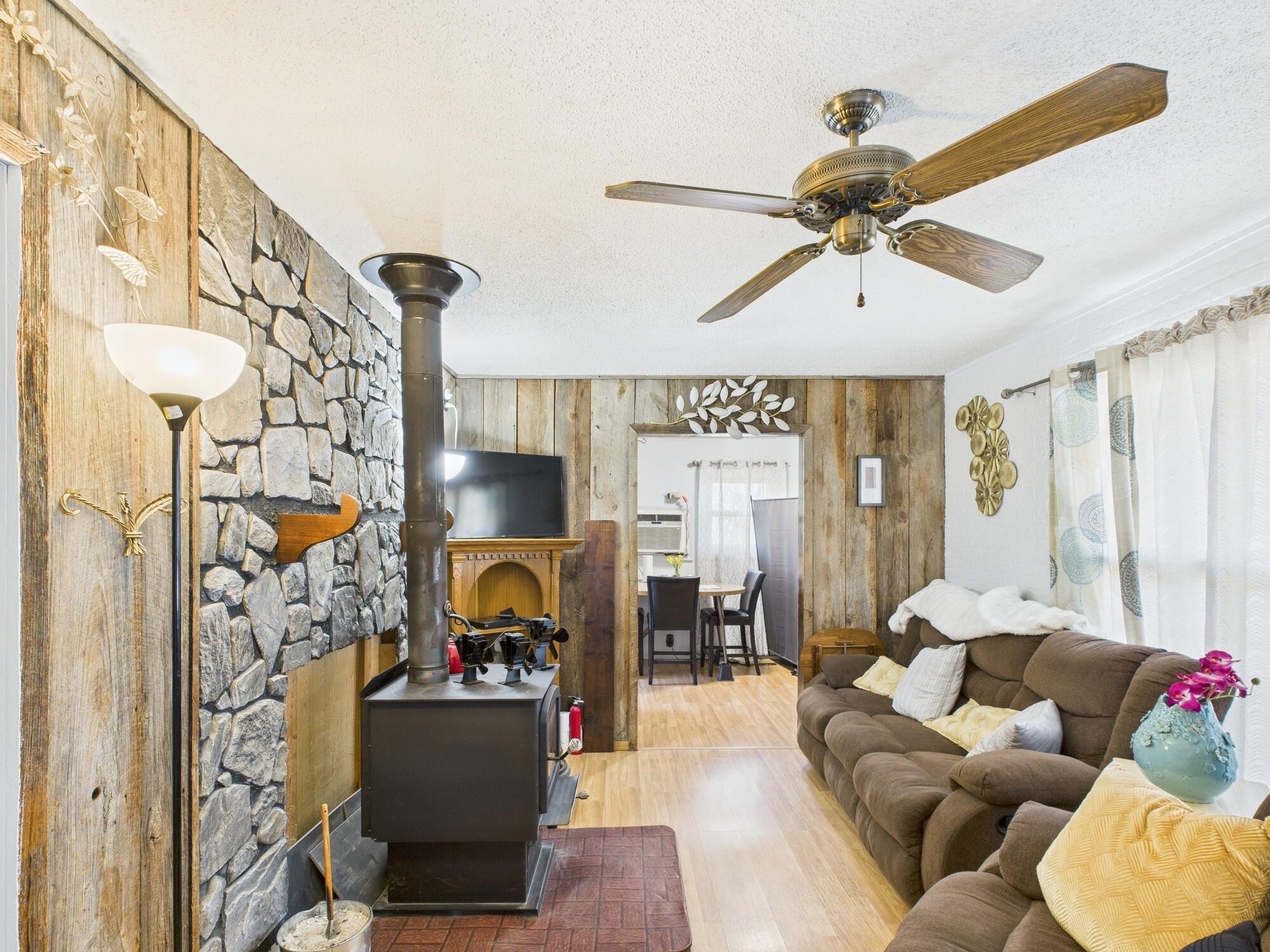 22600 Birchen Road Property Photo 3
