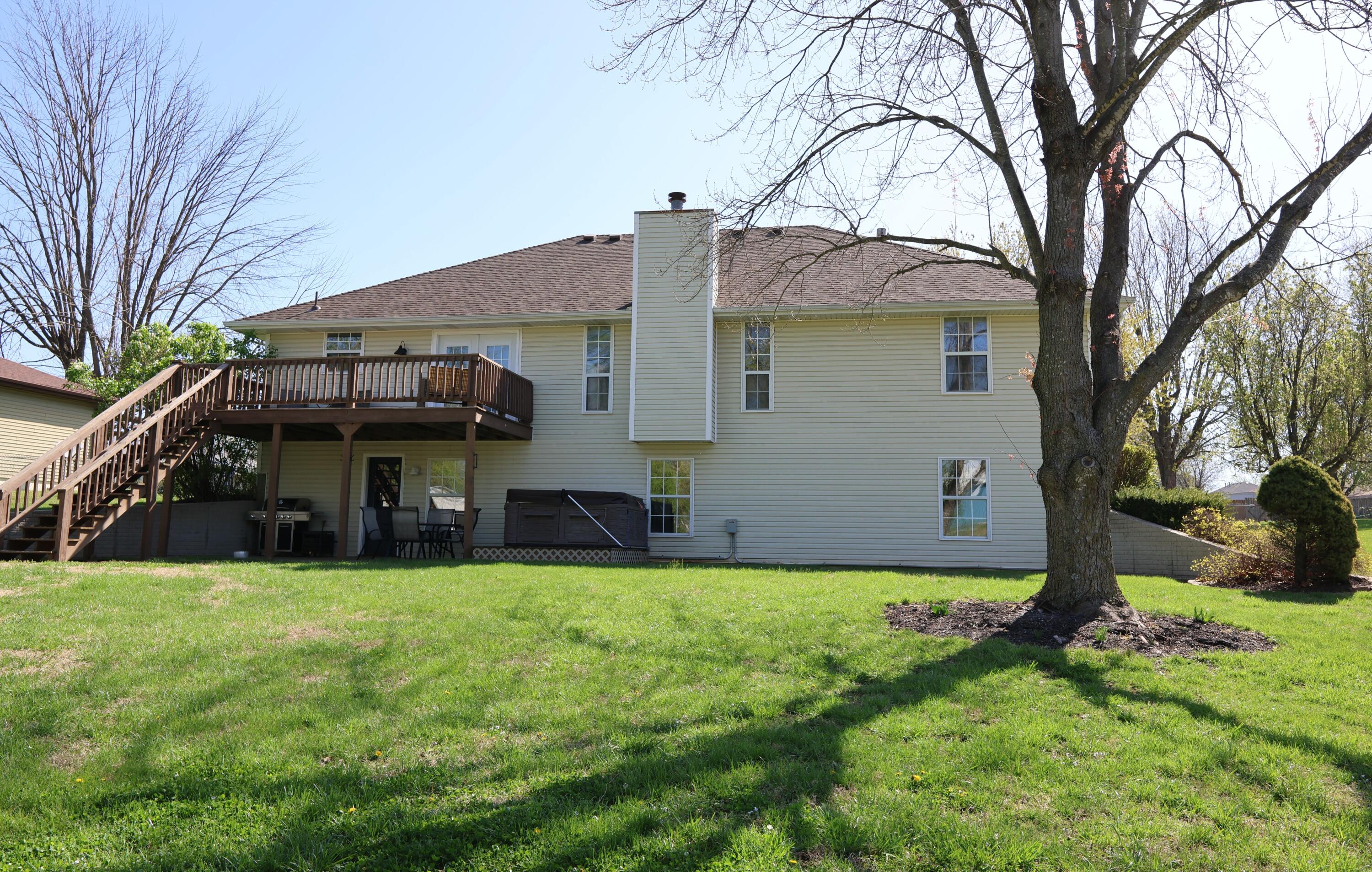 499 South Cully Avenue Property Photo 44
