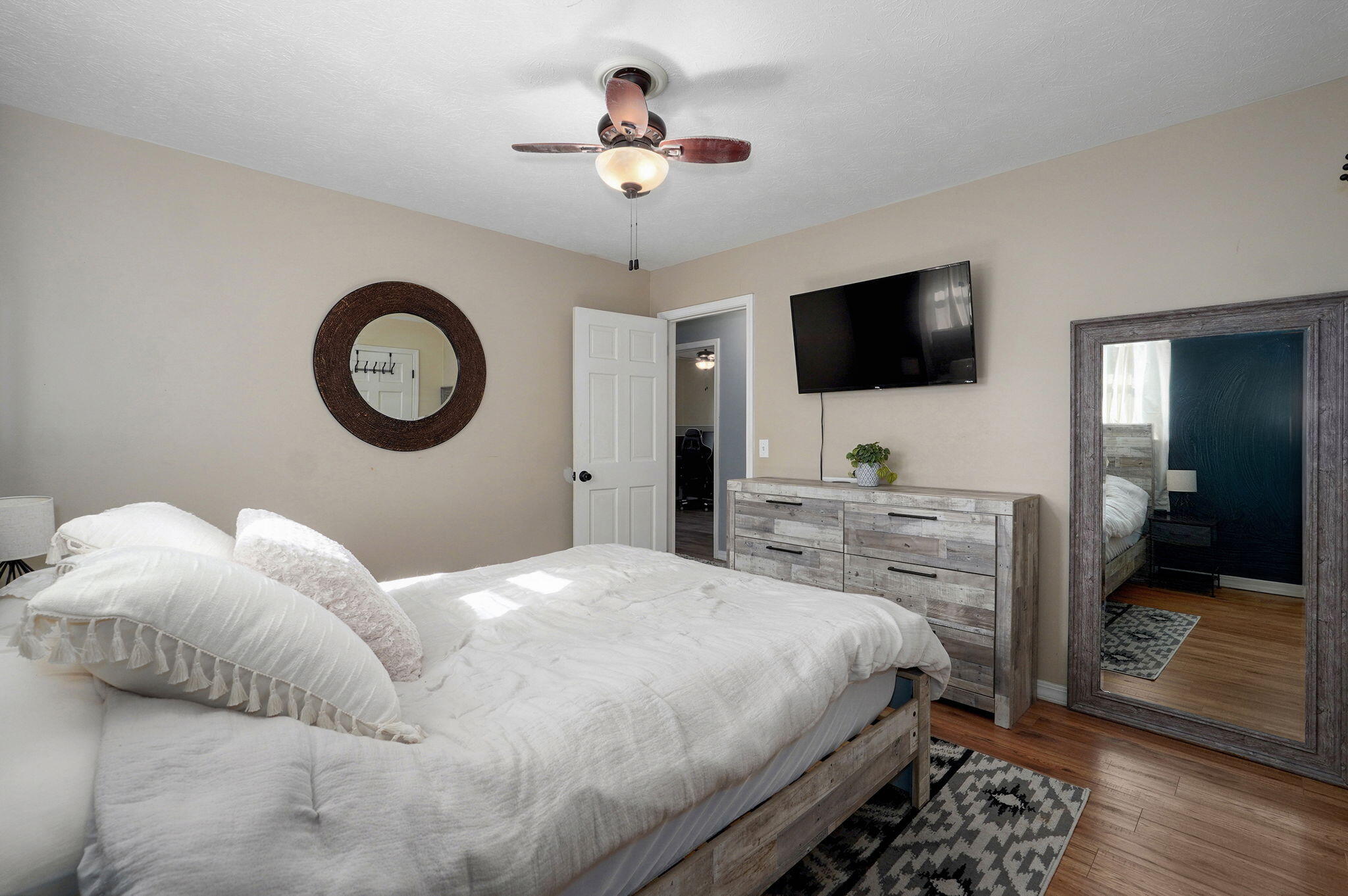 2469 South Dollison Avenue Property Photo 14