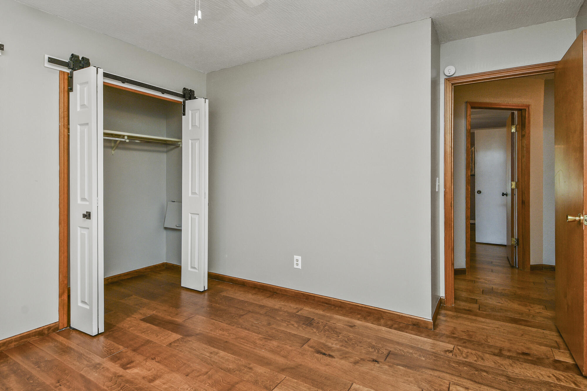 1225 East Highpoint Street Property Photo 42