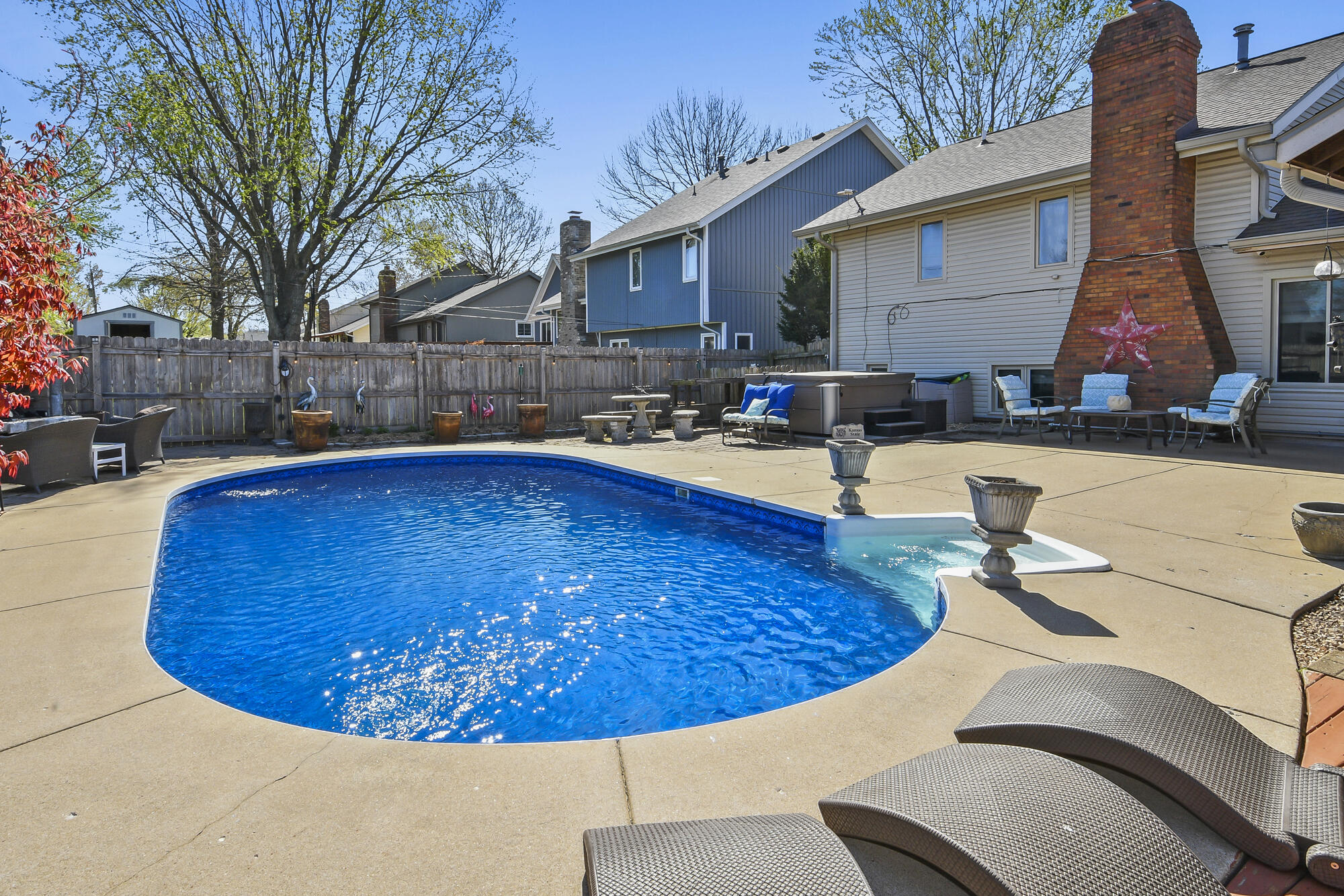 1225 East Highpoint Street Property Photo 53