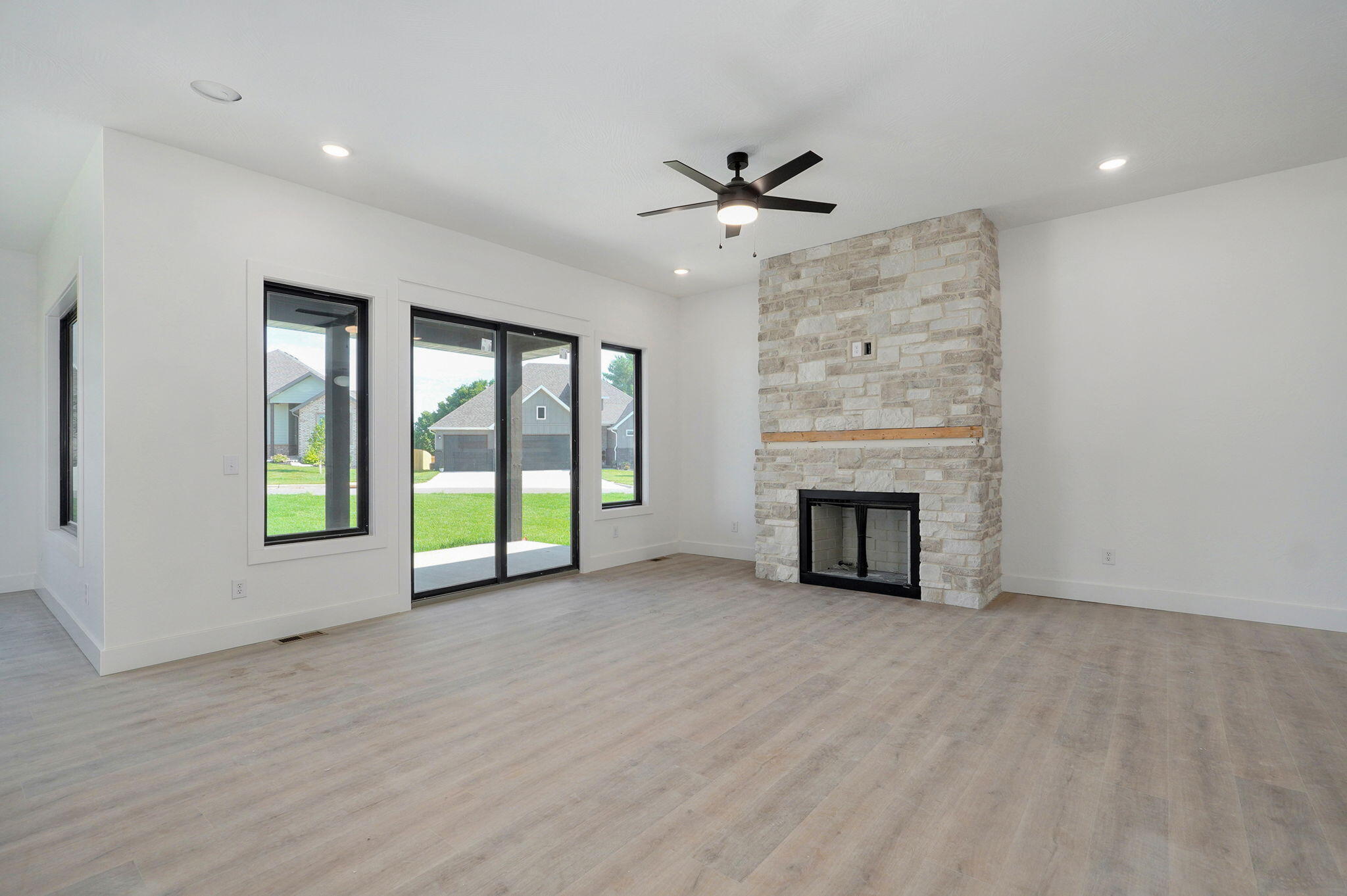 3021 West Allen Drive Property Photo 7