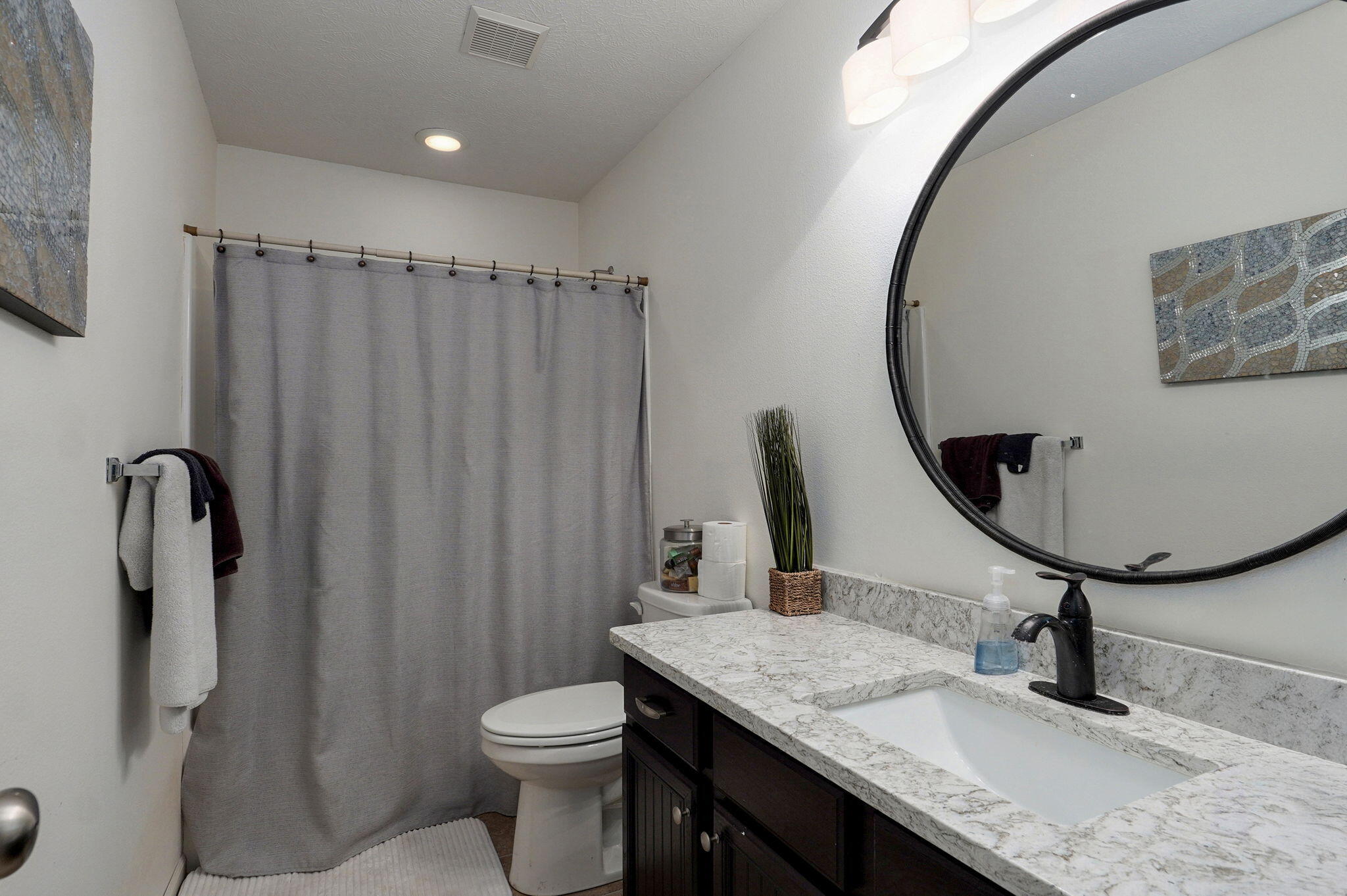 853 East Meadow Garden Court Property Photo 22