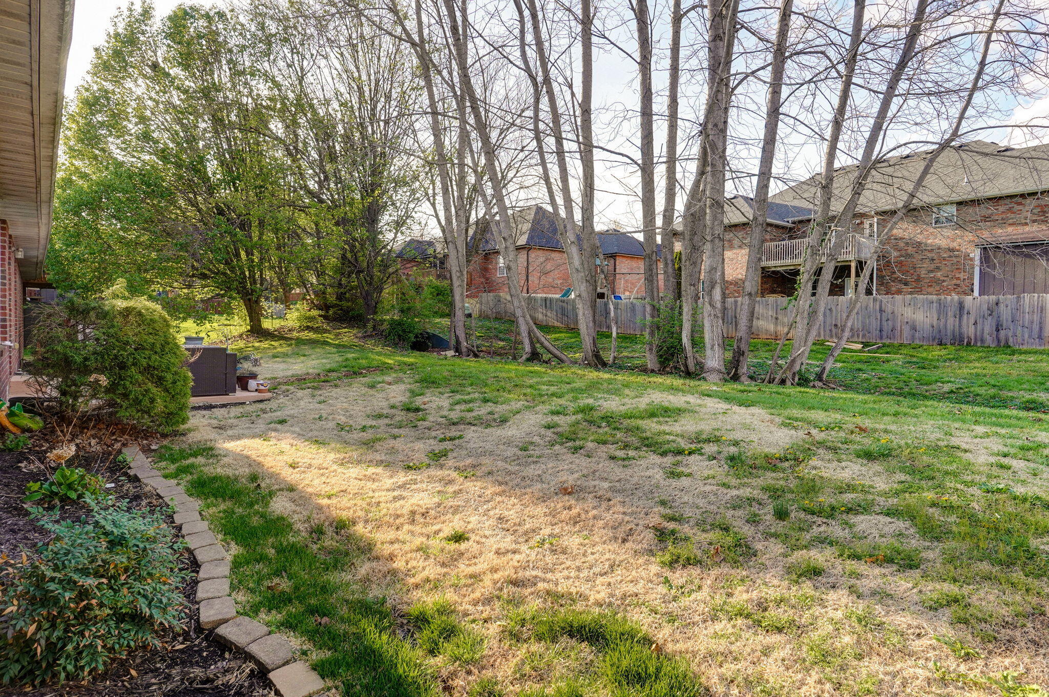 853 East Meadow Garden Court Property Photo 27