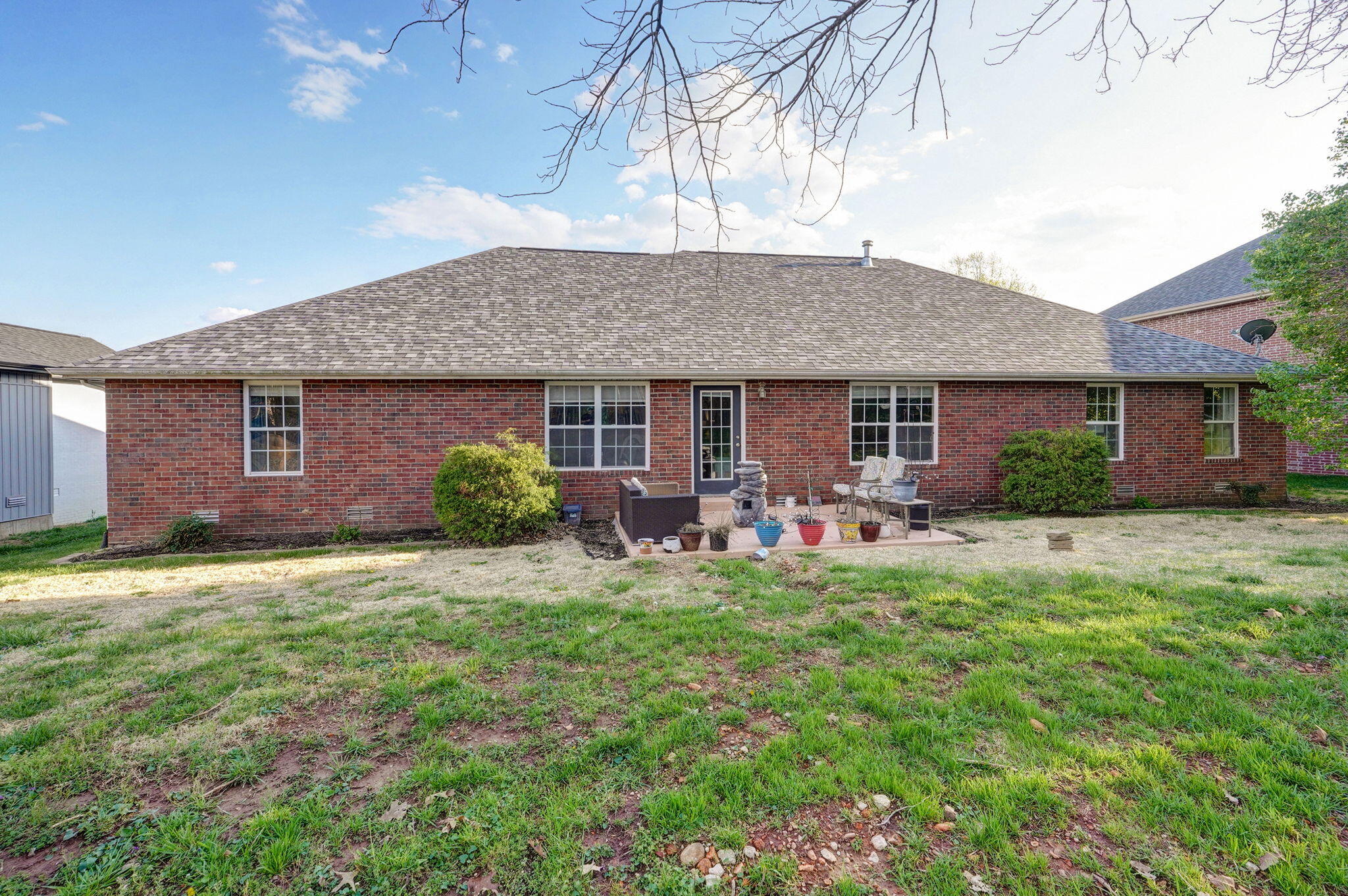 853 East Meadow Garden Court Property Photo 28