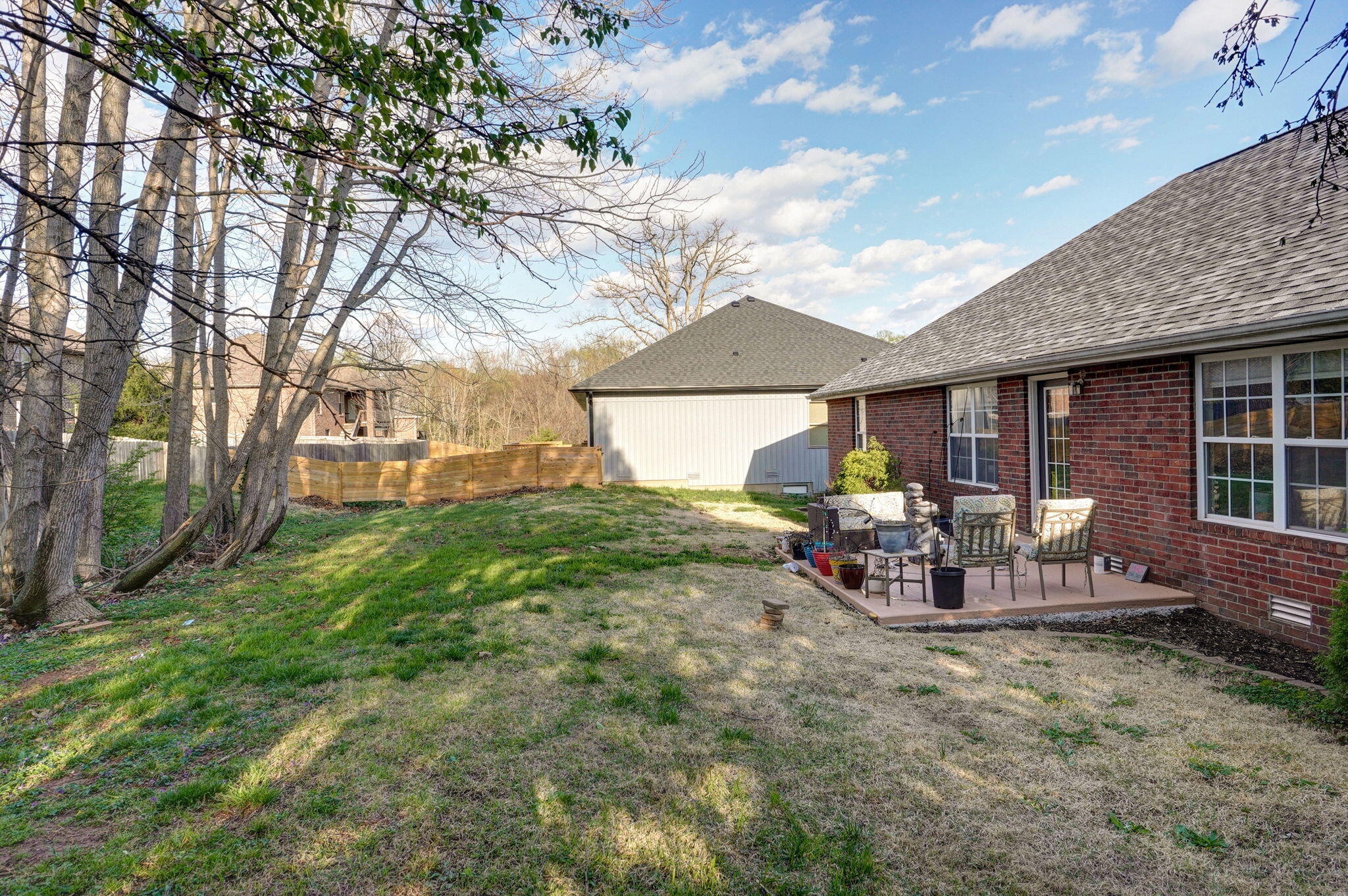 853 East Meadow Garden Court Property Photo 29