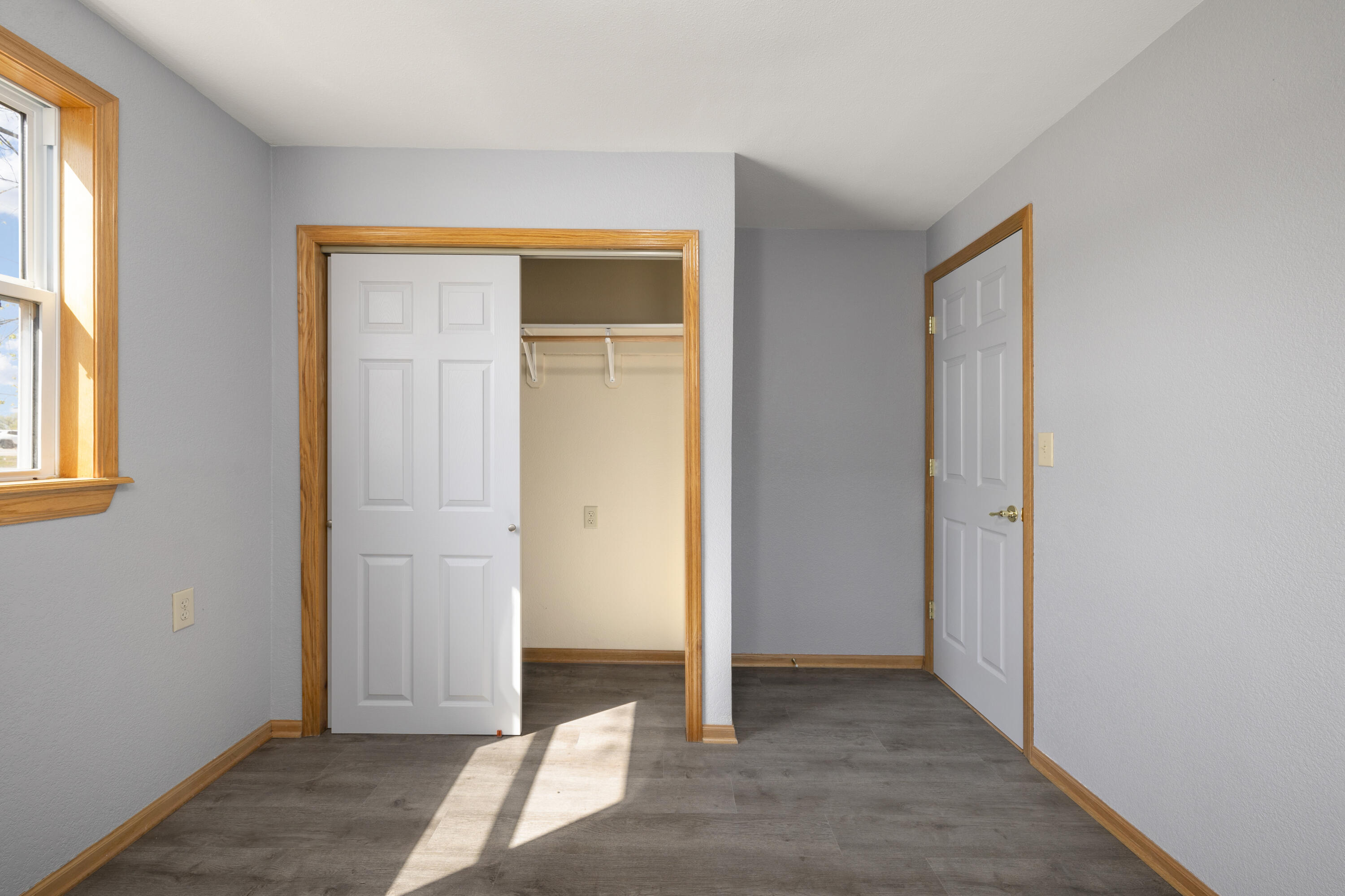 19060 4th Avenue Property Photo 12