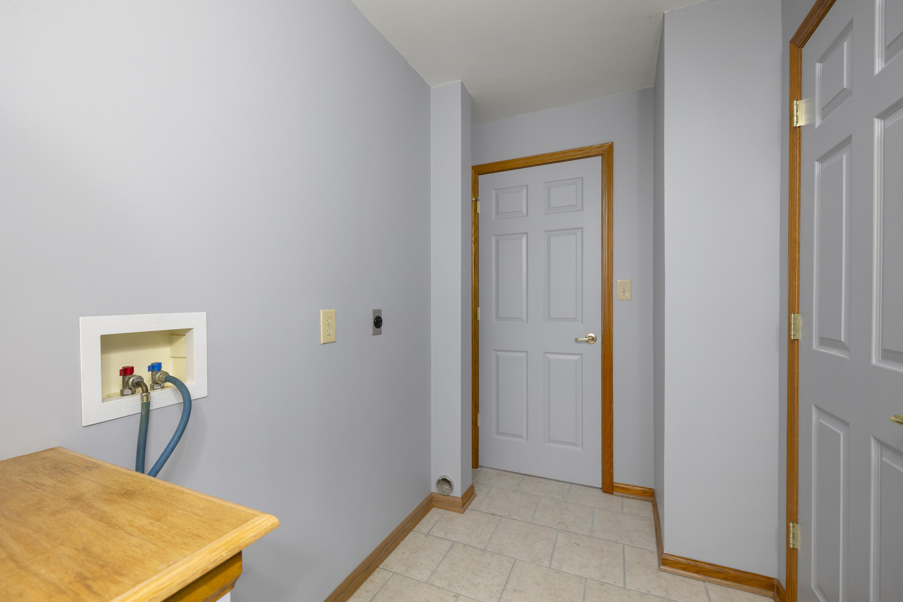 19060 4th Avenue Property Photo 16
