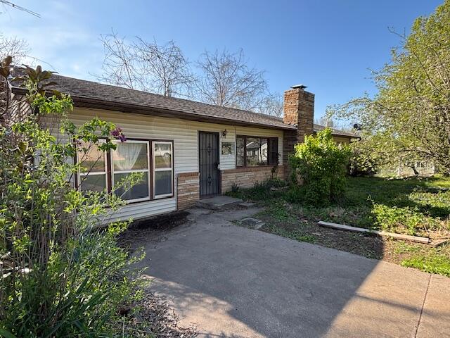 112 Pryor Property Photo
