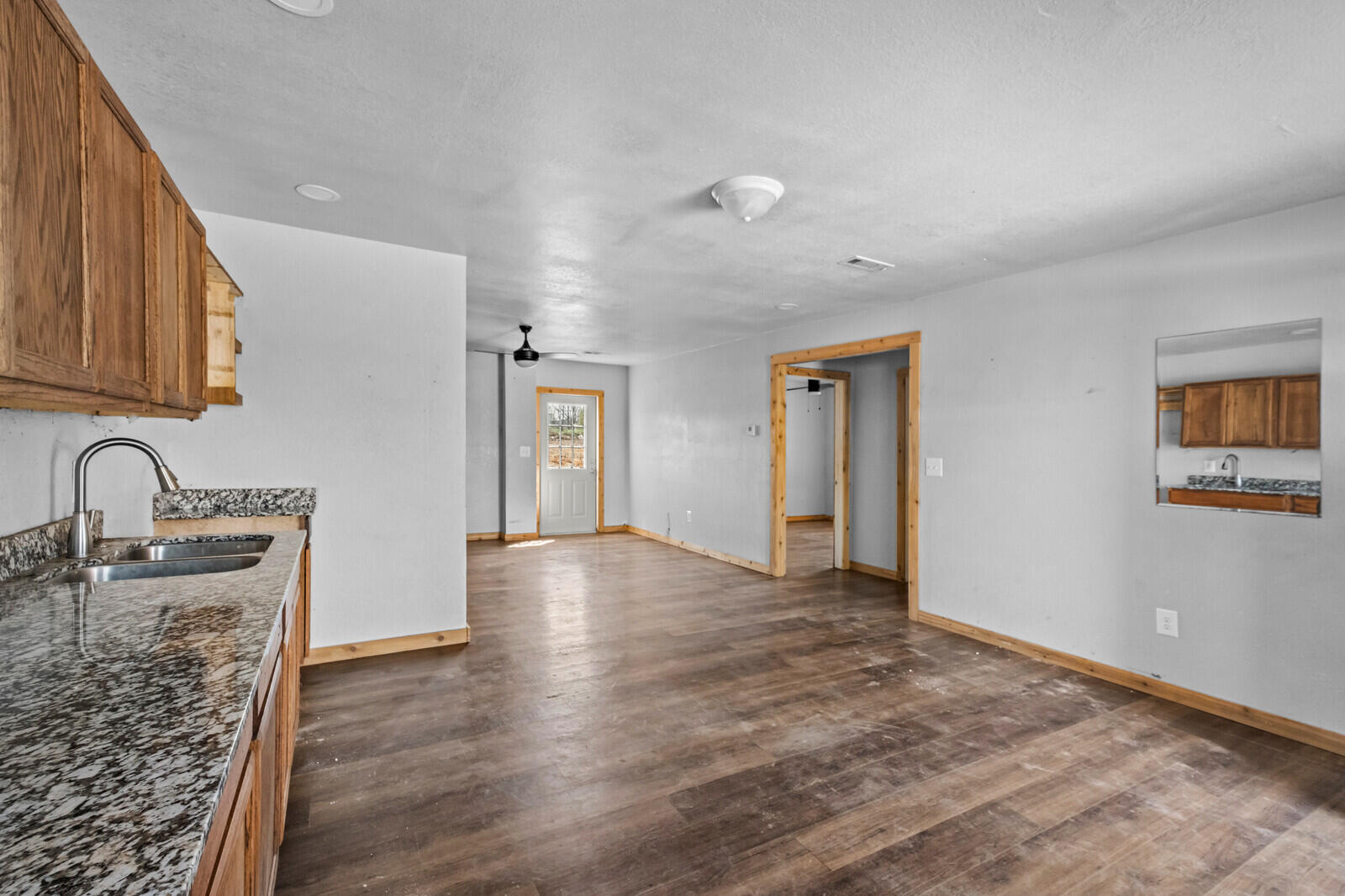 7707/7709 Blockade Village Property Photo 10