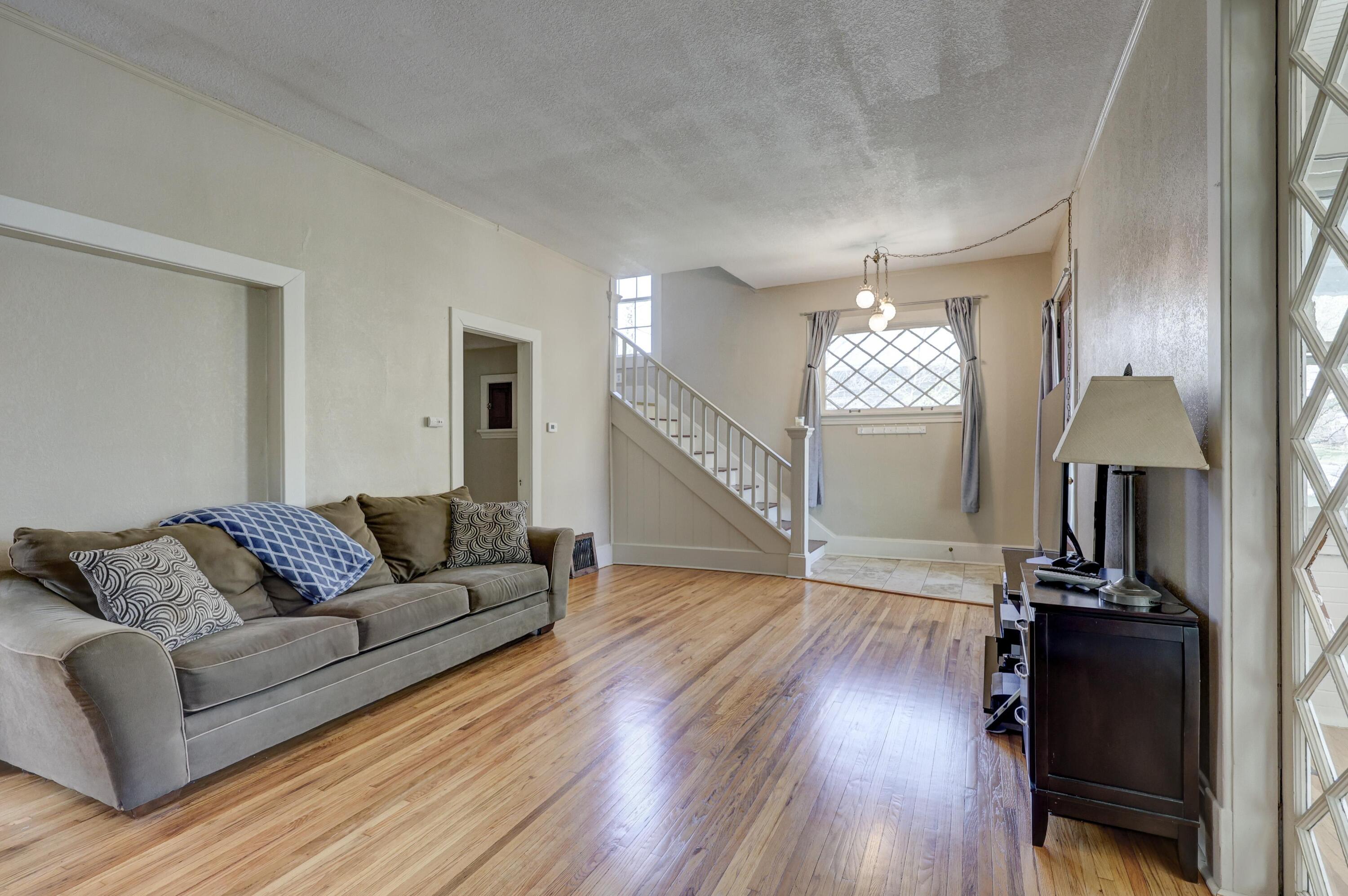 426 North Byers Avenue Property Photo 12