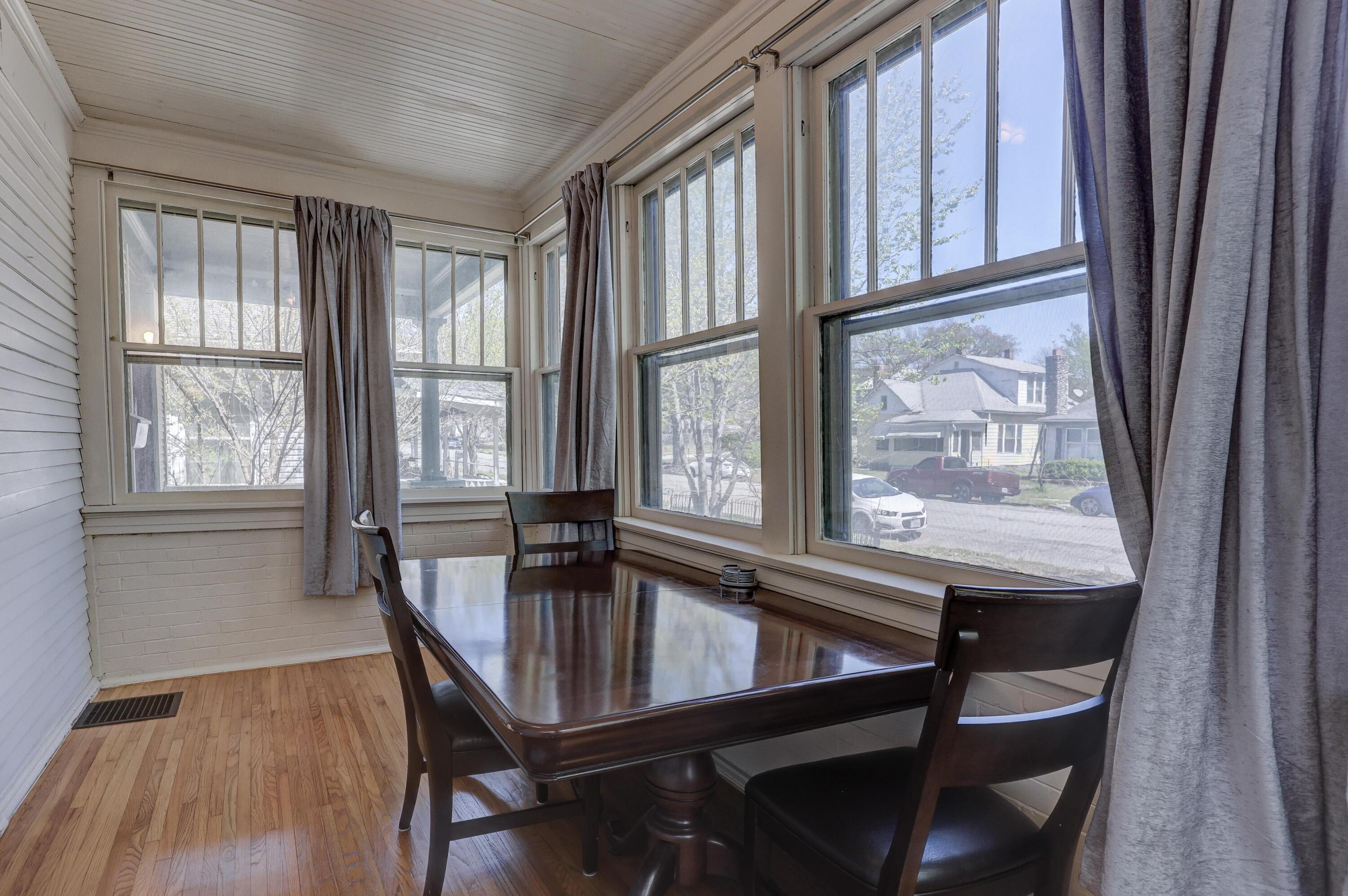 426 North Byers Avenue Property Photo 17