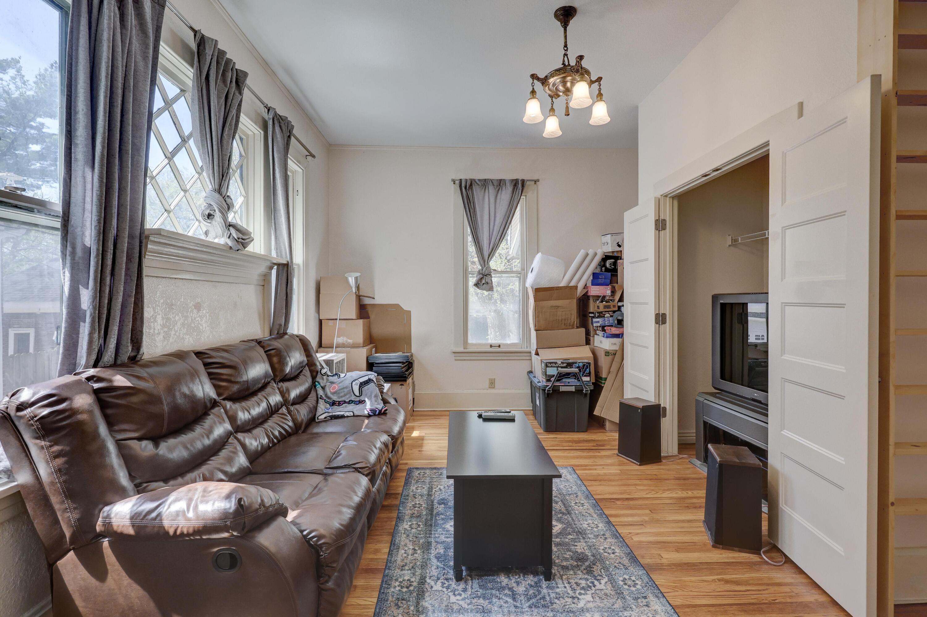 426 North Byers Avenue Property Photo 18