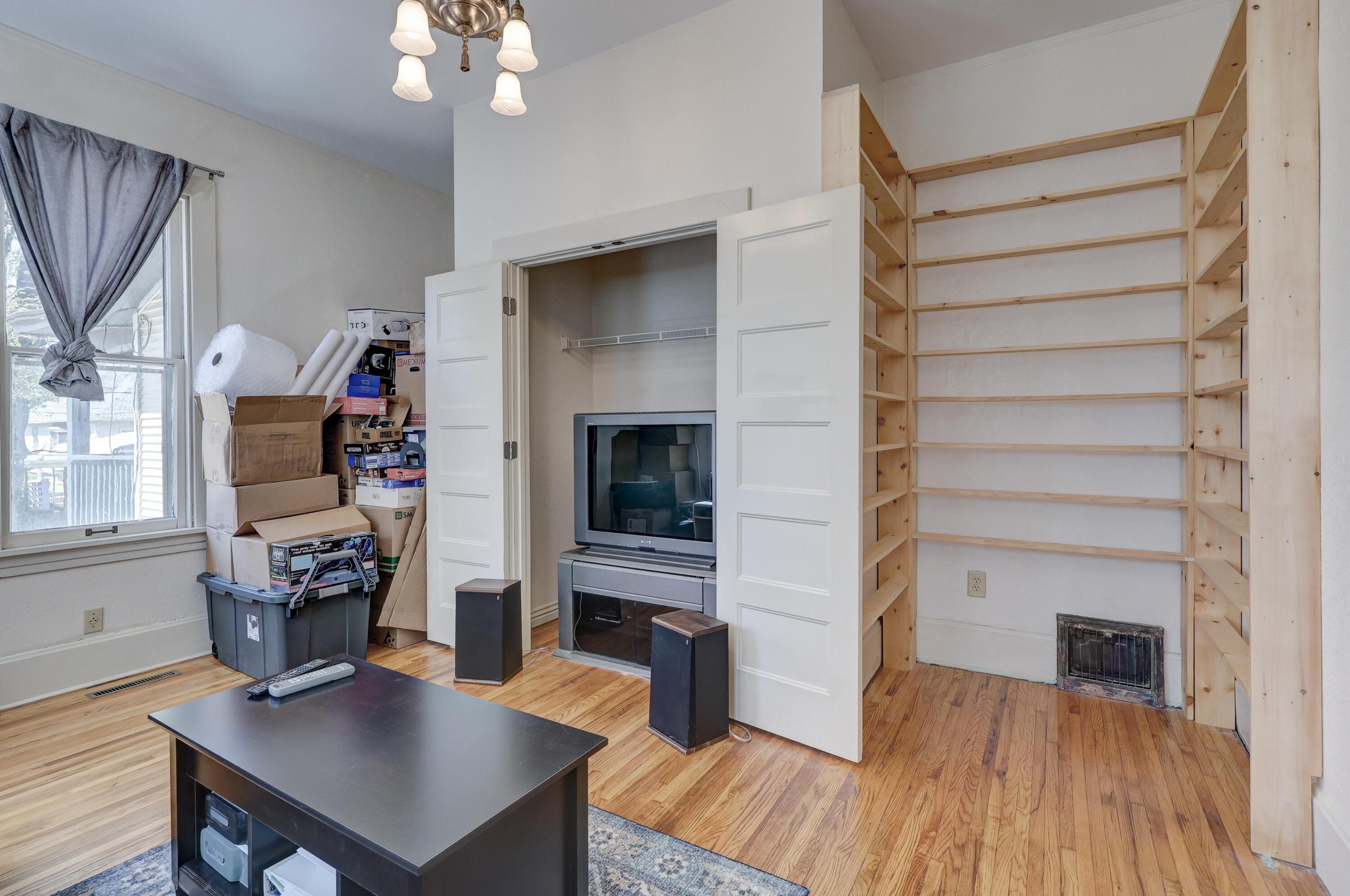 426 North Byers Avenue Property Photo 19