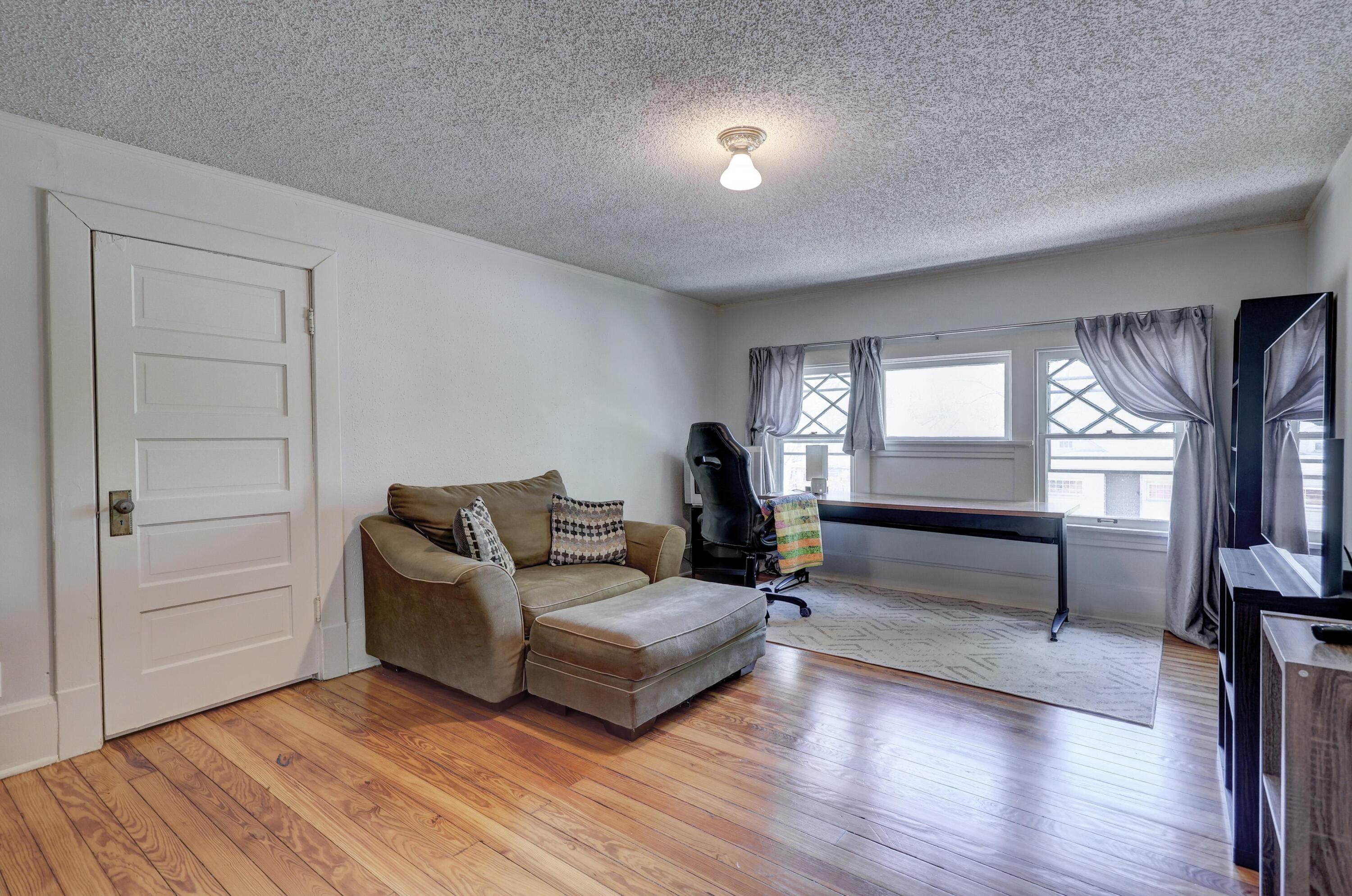 426 North Byers Avenue Property Photo 20