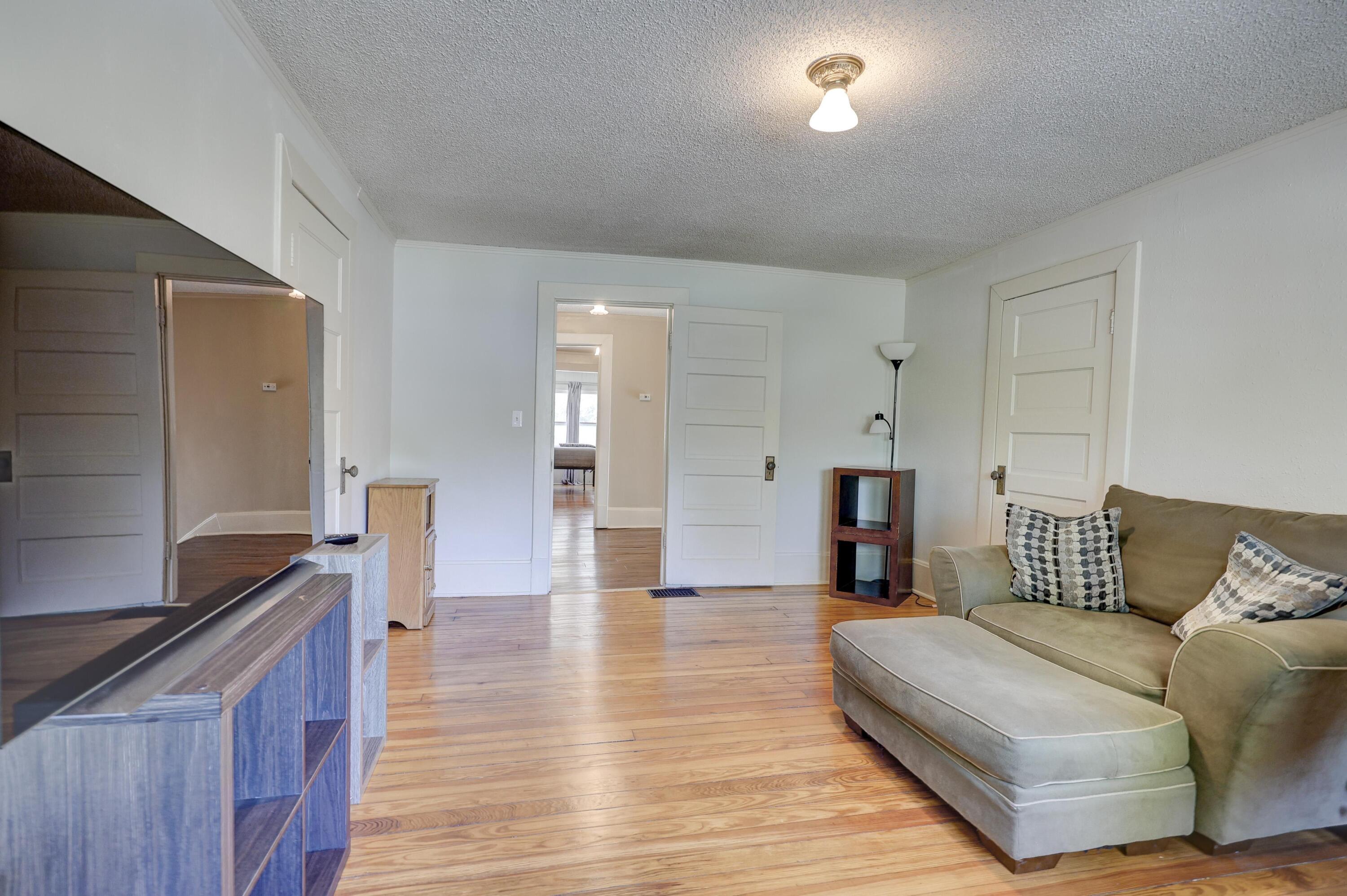 426 North Byers Avenue Property Photo 21