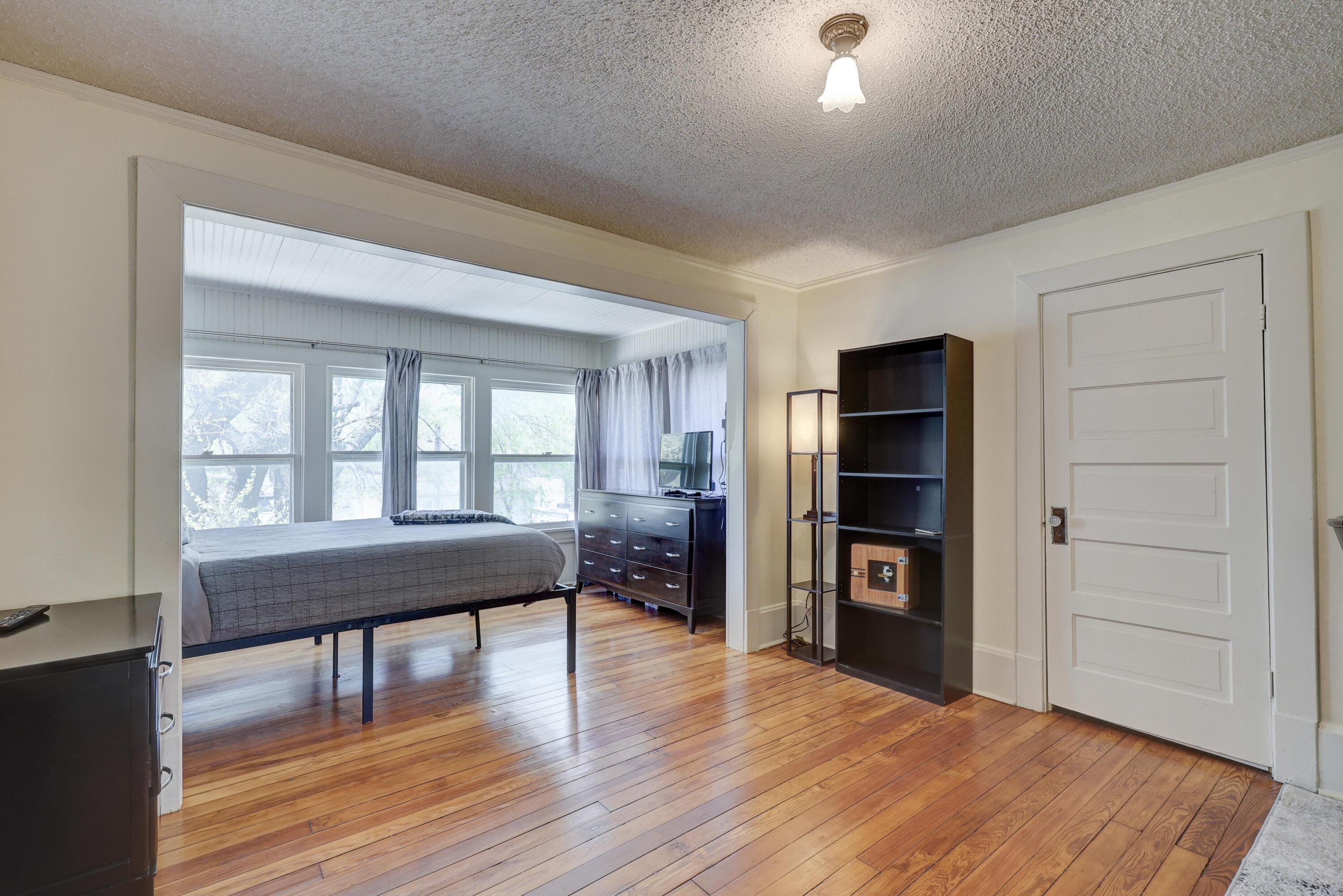 426 North Byers Avenue Property Photo 23