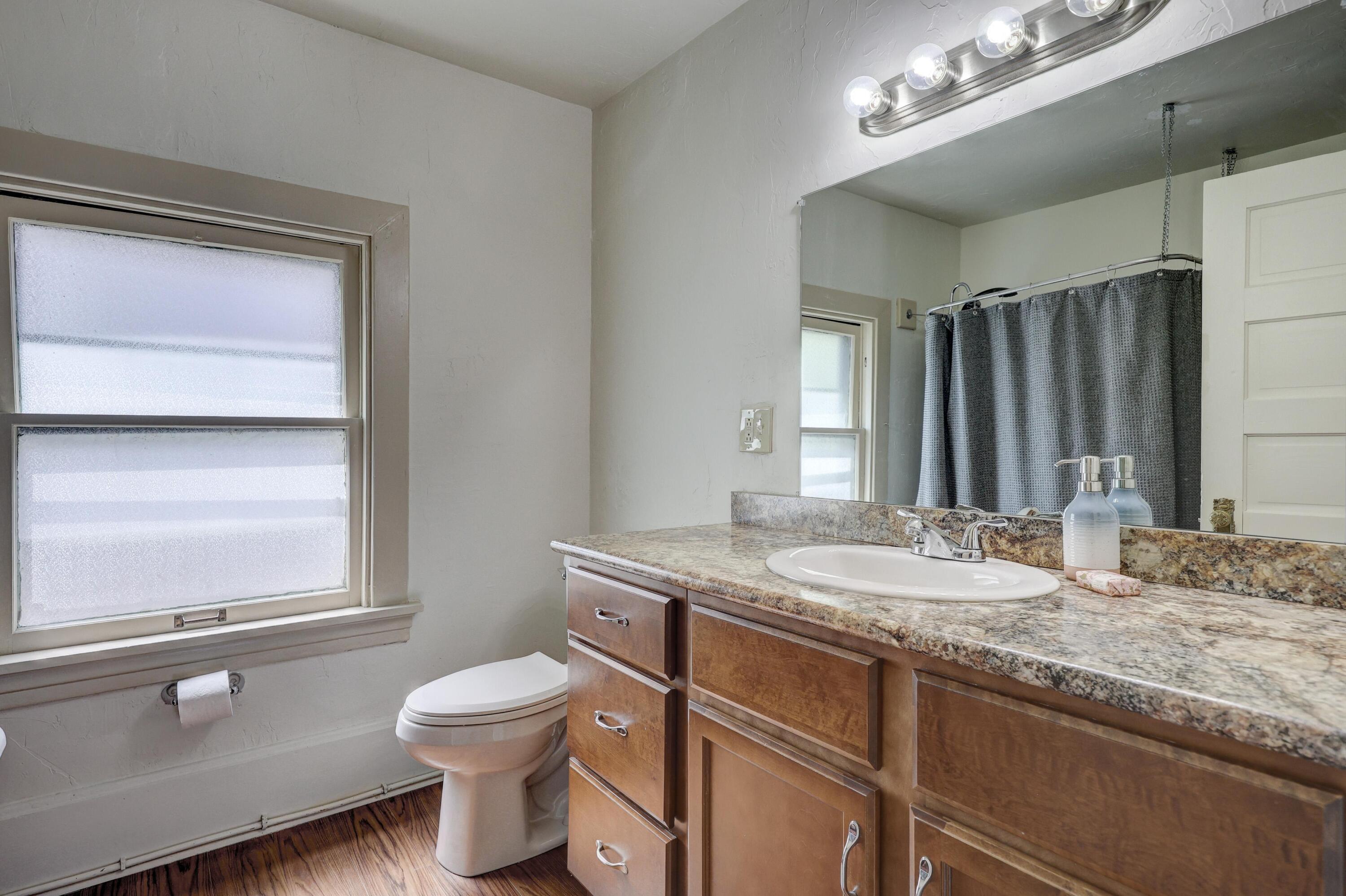 426 North Byers Avenue Property Photo 26