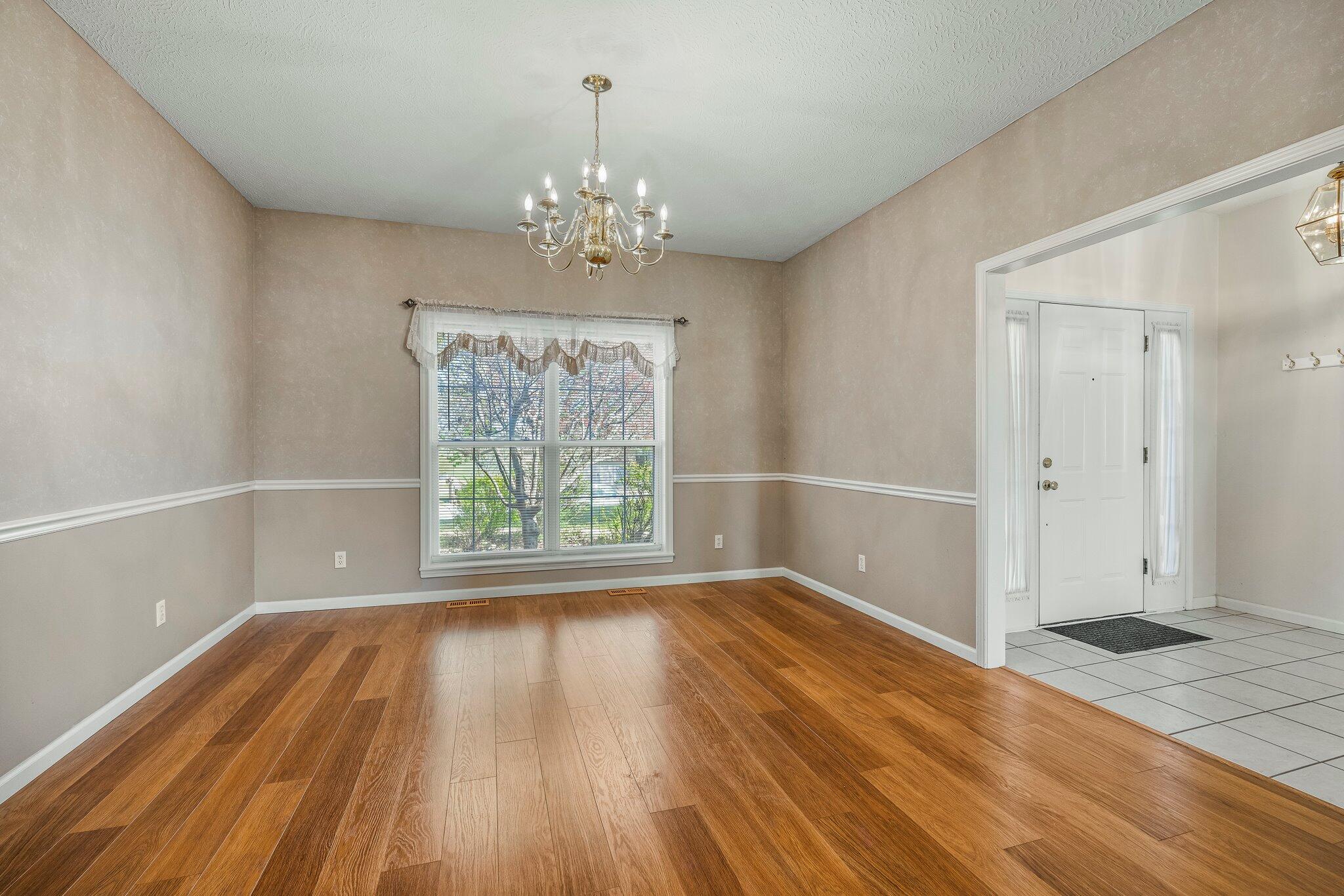 466 Mockingbird Ridge Property Photo 4
