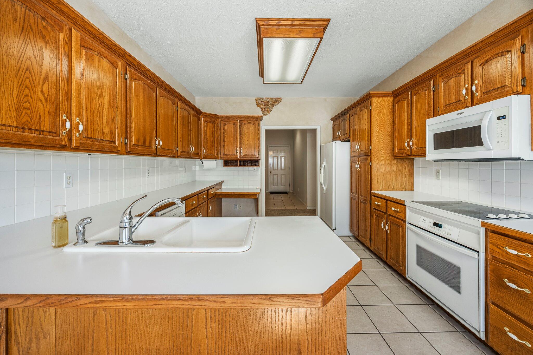 466 Mockingbird Ridge Property Photo 10