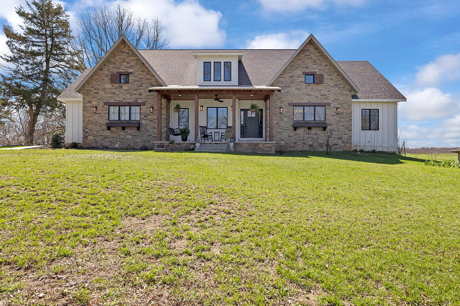 450 Wyldewood Ridge Property Photo 56