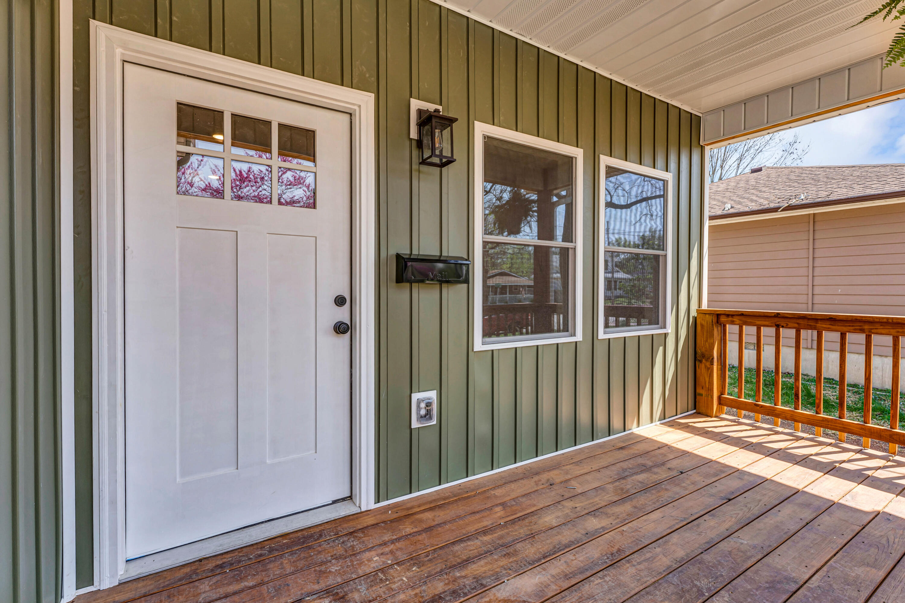 2104 North Marion Avenue Property Photo 4