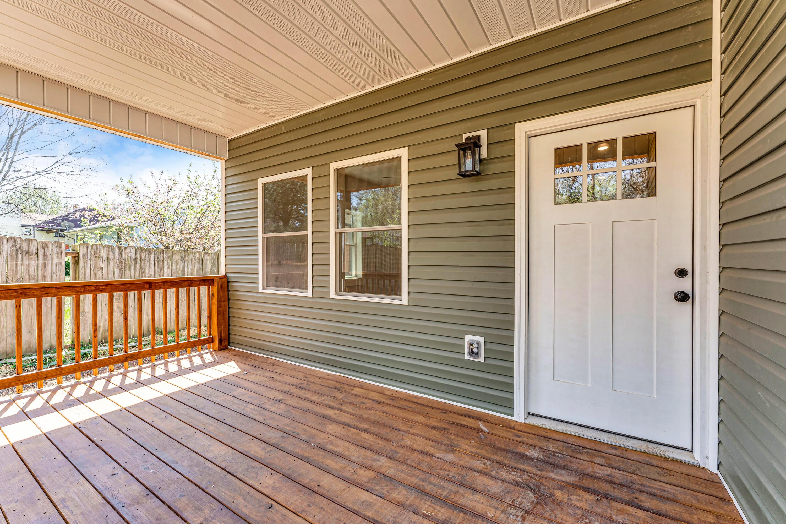 2104 North Marion Avenue Property Photo 7