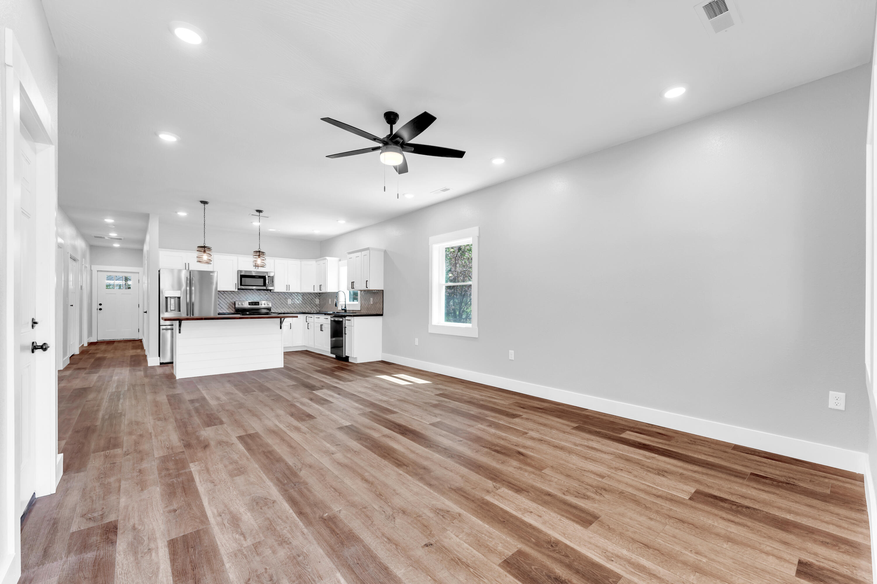2104 North Marion Avenue Property Photo 9