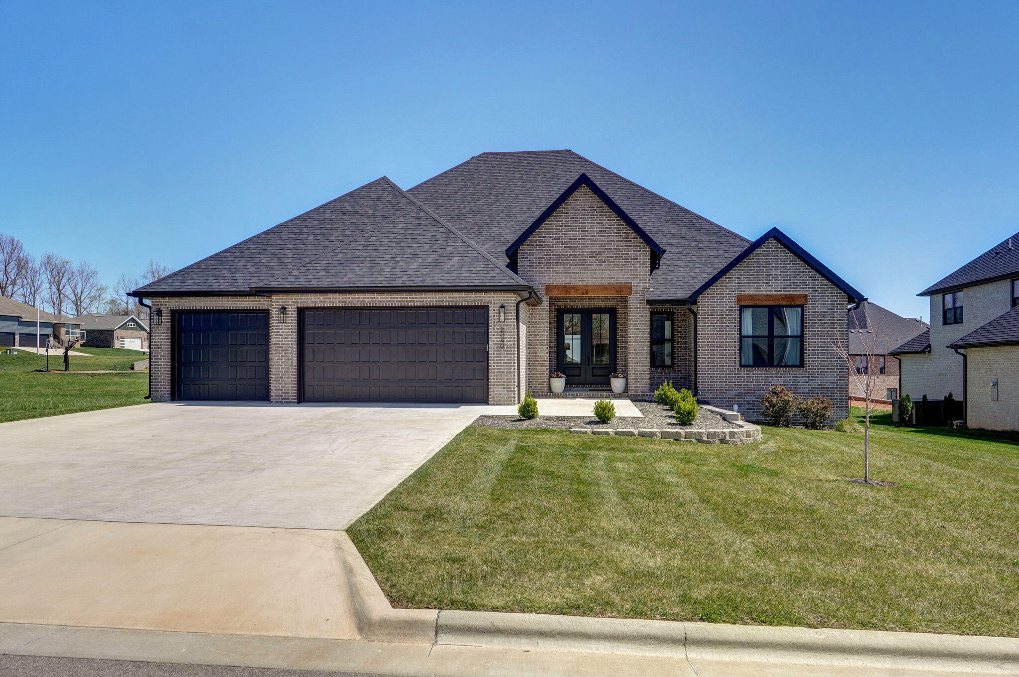 2040 North Riva Ridge Court Property Photo 1