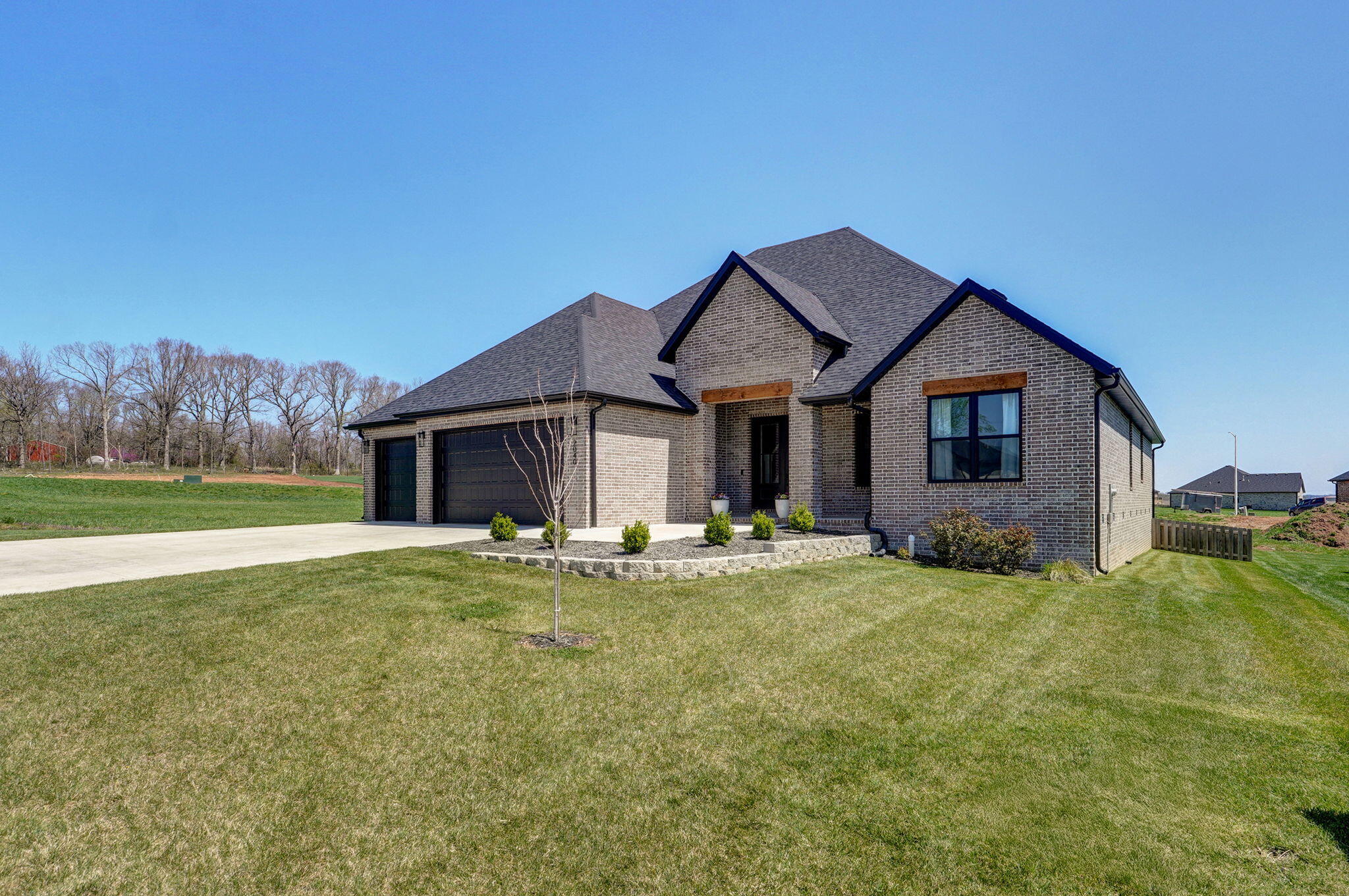2040 North Riva Ridge Court Property Photo 3