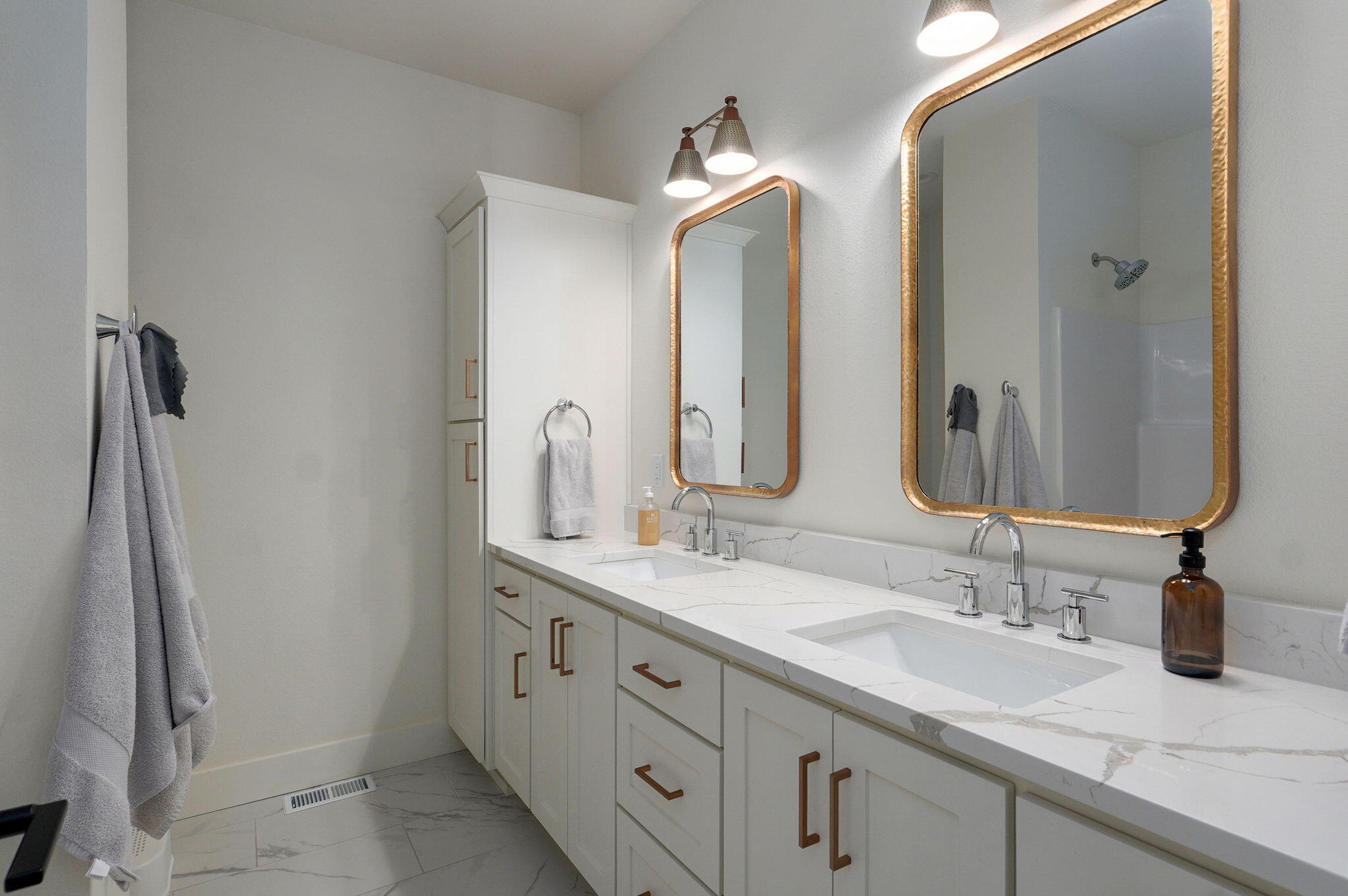 2040 North Riva Ridge Court Property Photo 24