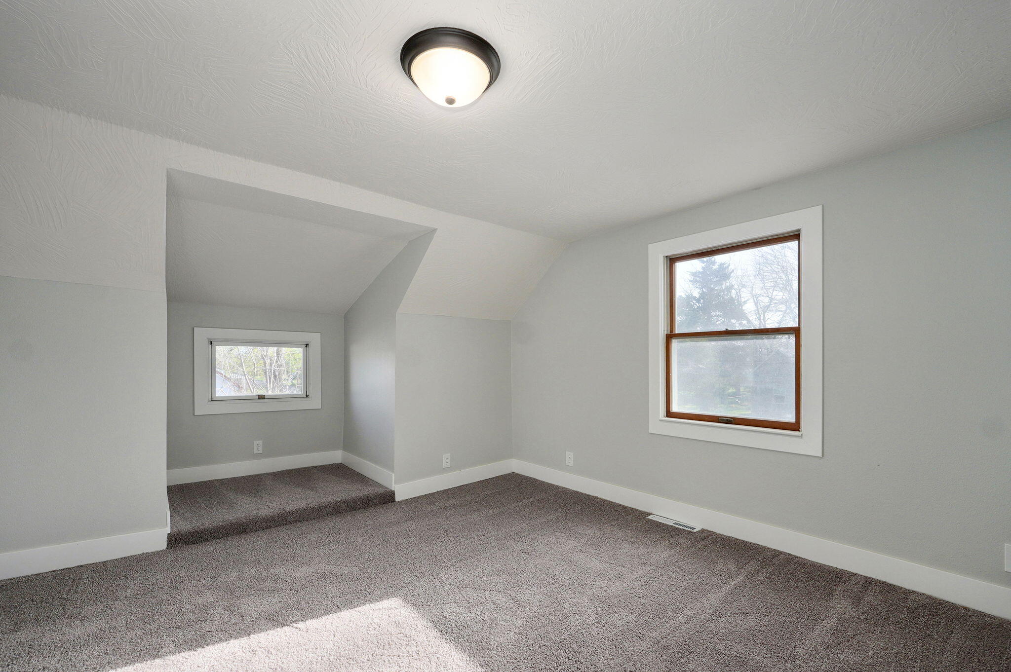 203 Main Street Property Photo 16