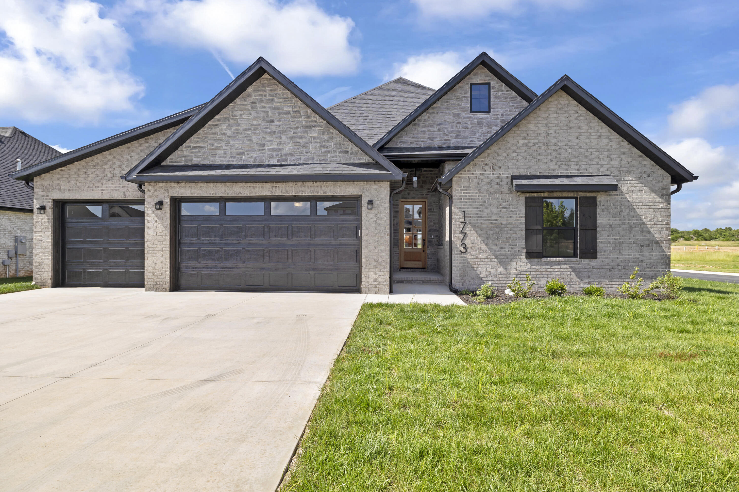 1773 East Cobblestone Drive Property Photo 1