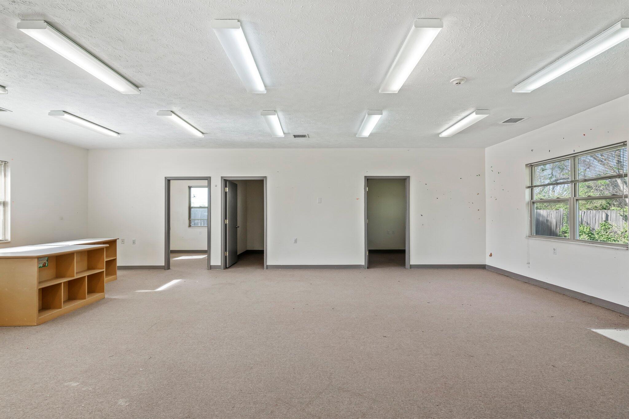 220 North Cedar Avenue Property Photo 13