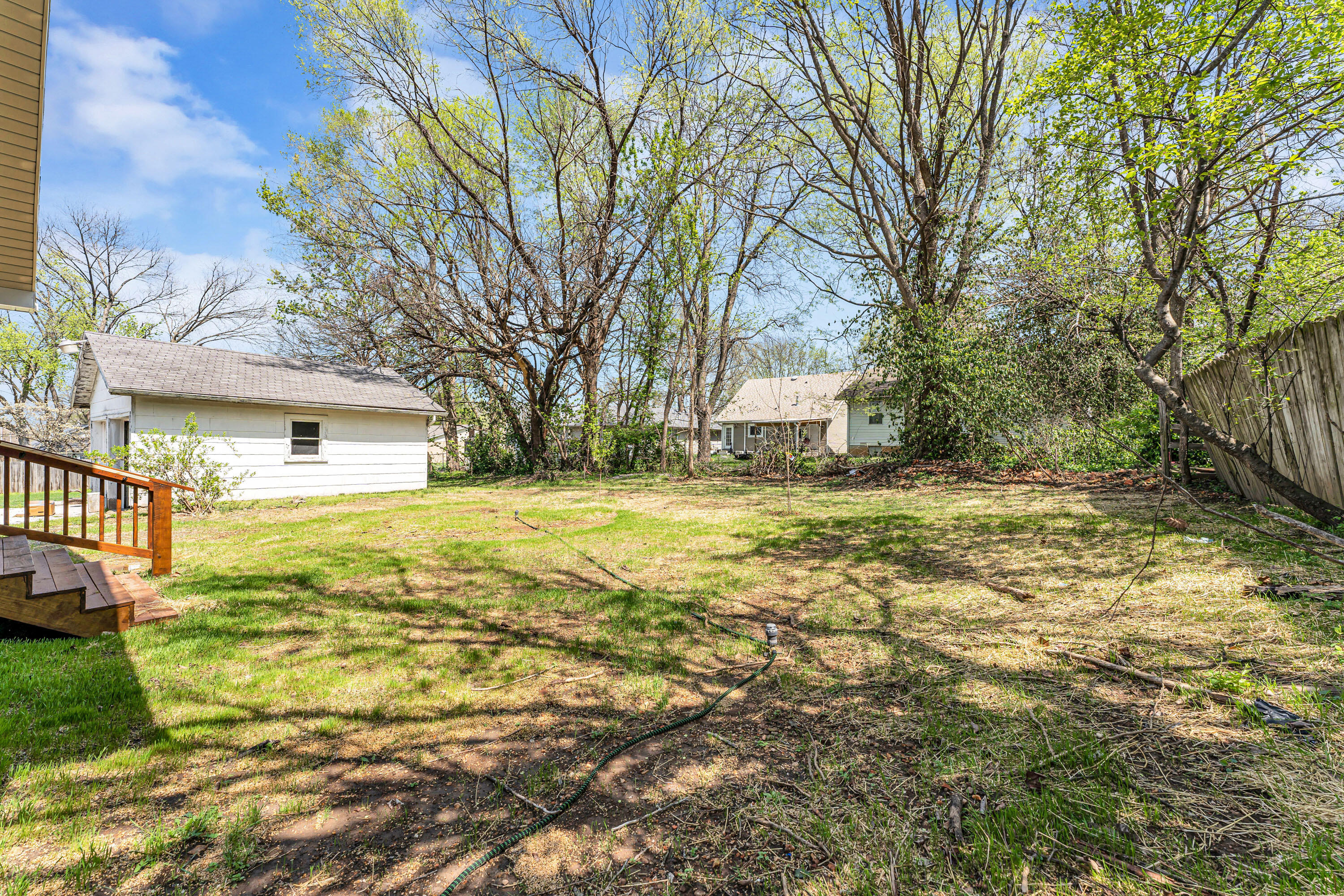 2114 North Marion Avenue Property Photo 6