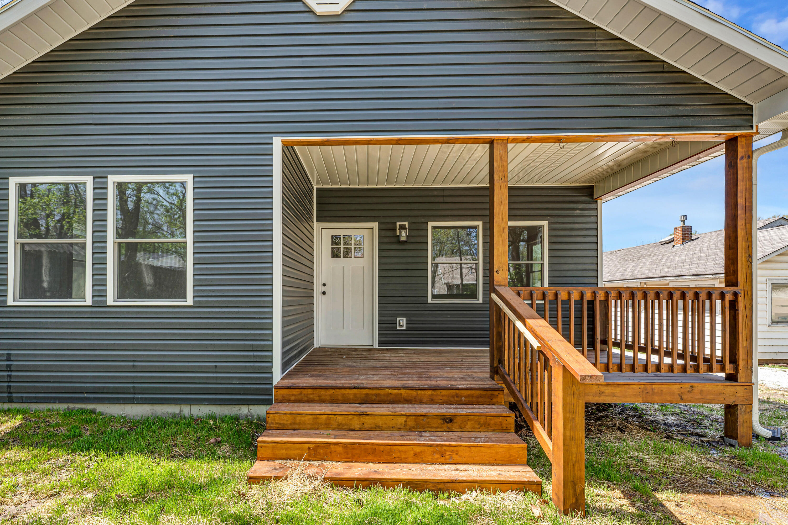 2114 North Marion Avenue Property Photo 8
