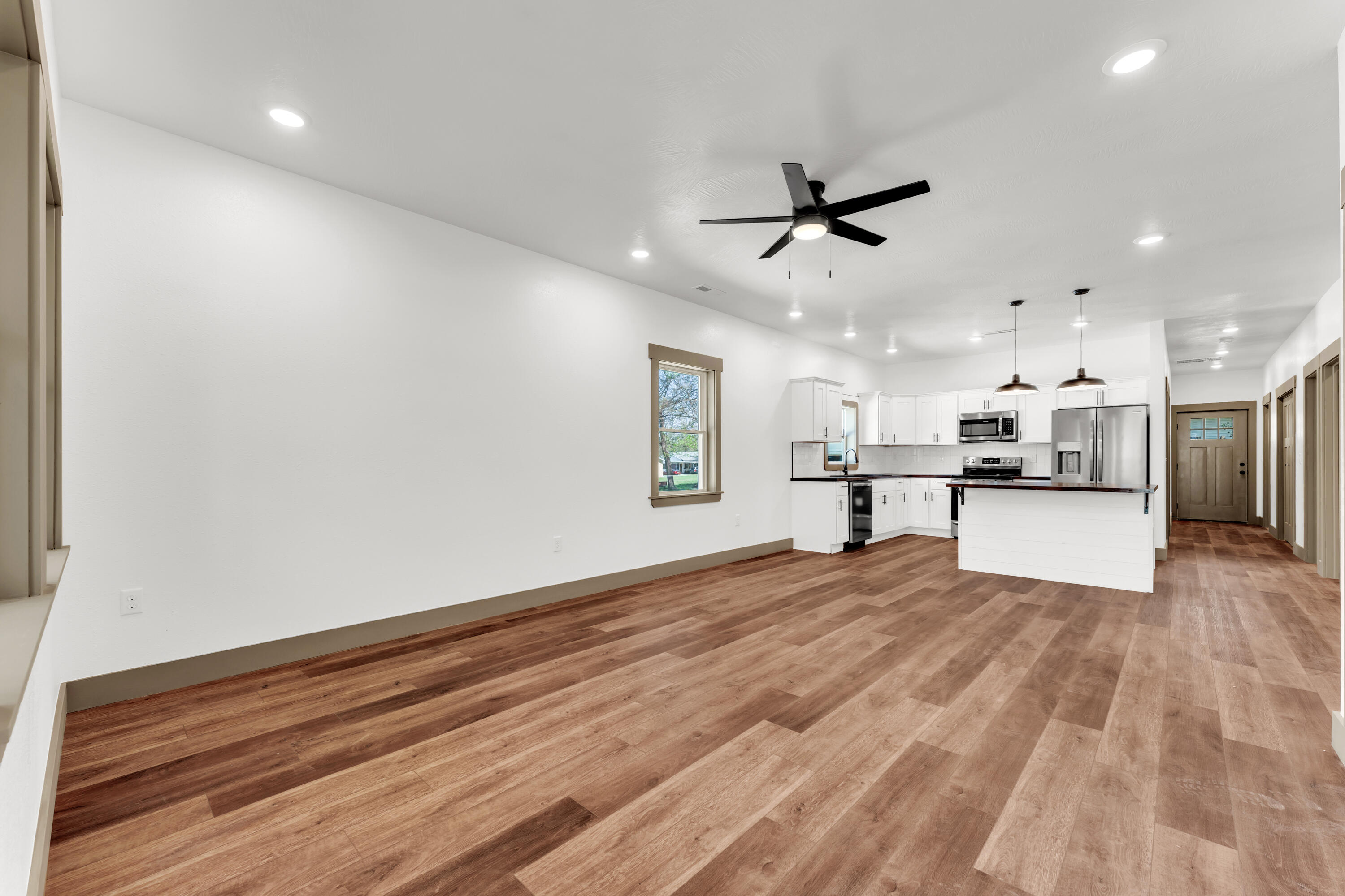 2114 North Marion Avenue Property Photo 11