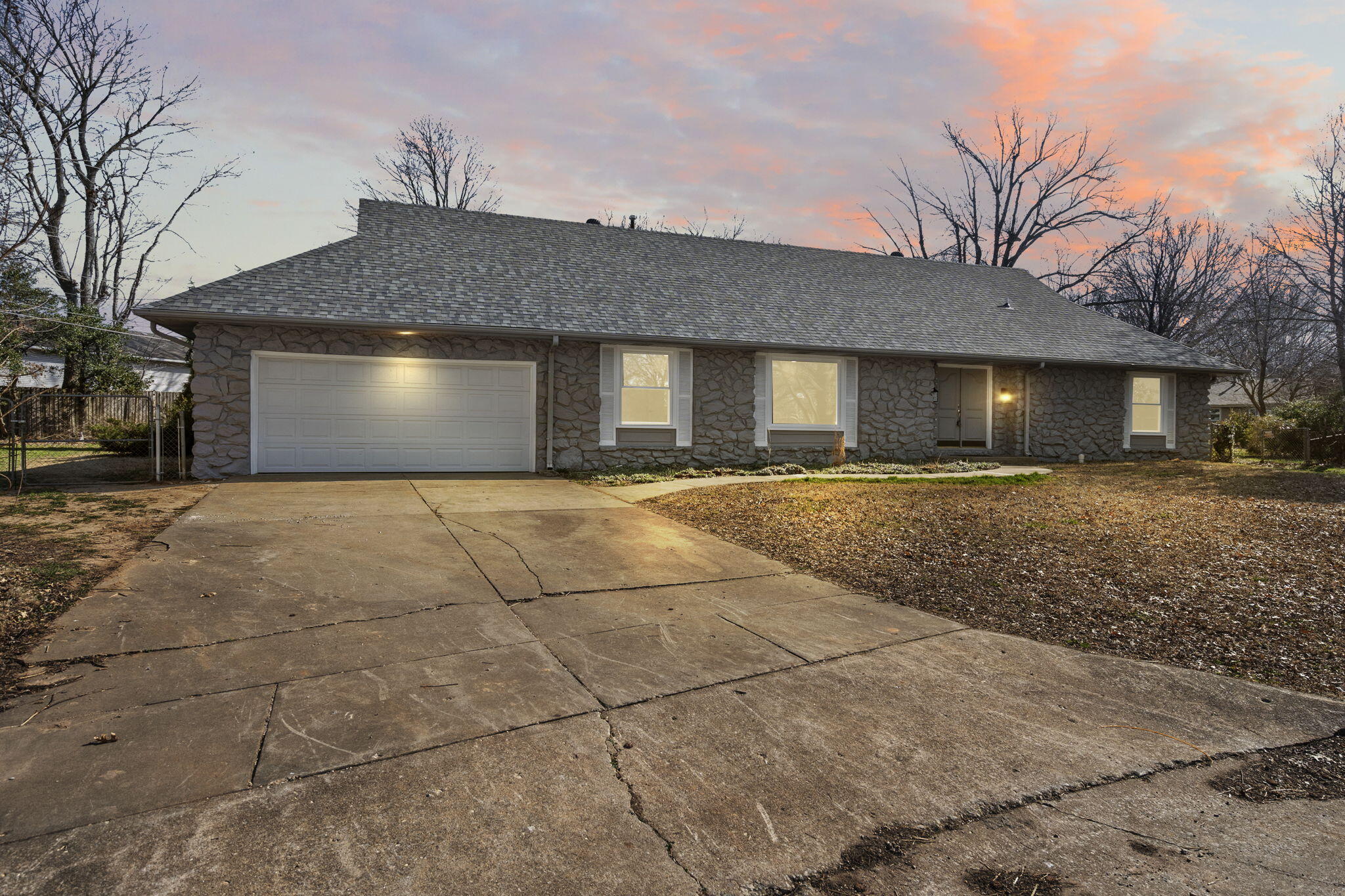 3312 South Graystone Avenue Property Photo 1