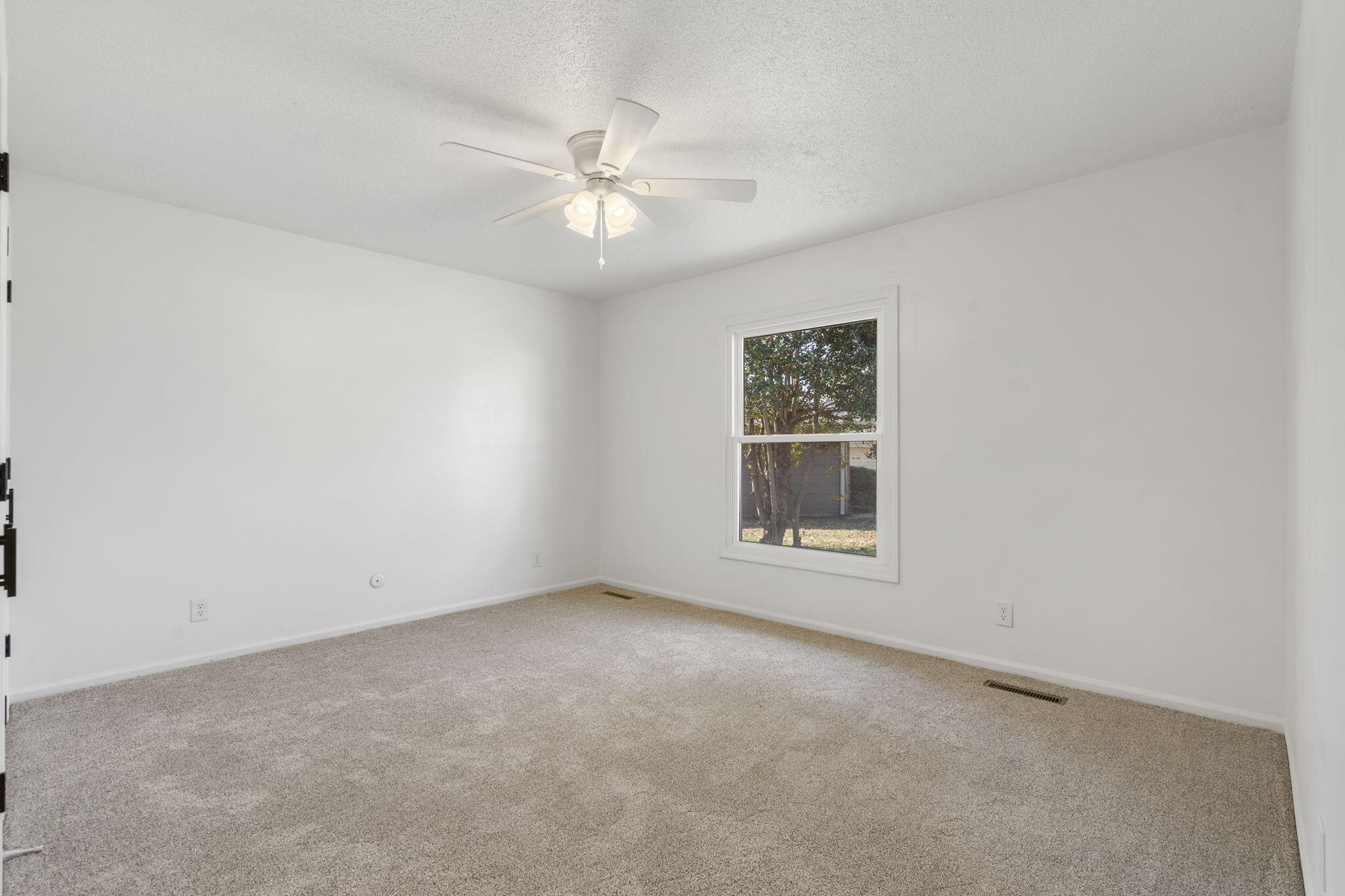 3312 South Graystone Avenue Property Photo 24