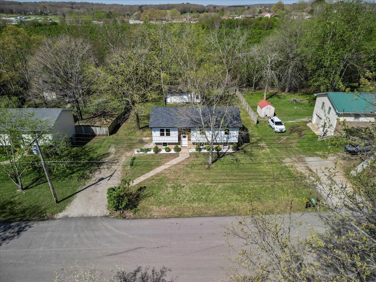 1945 Debra Drive Property Photo 4