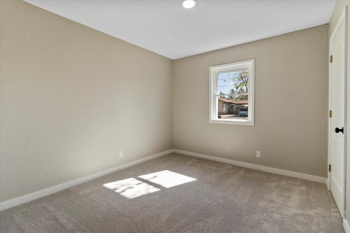 1945 Debra Drive Property Photo 19
