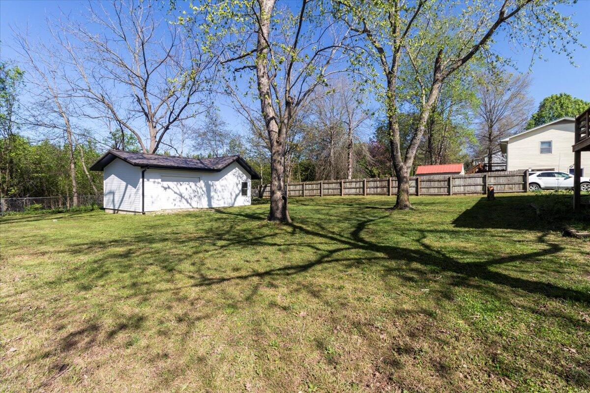 1945 Debra Drive Property Photo 34